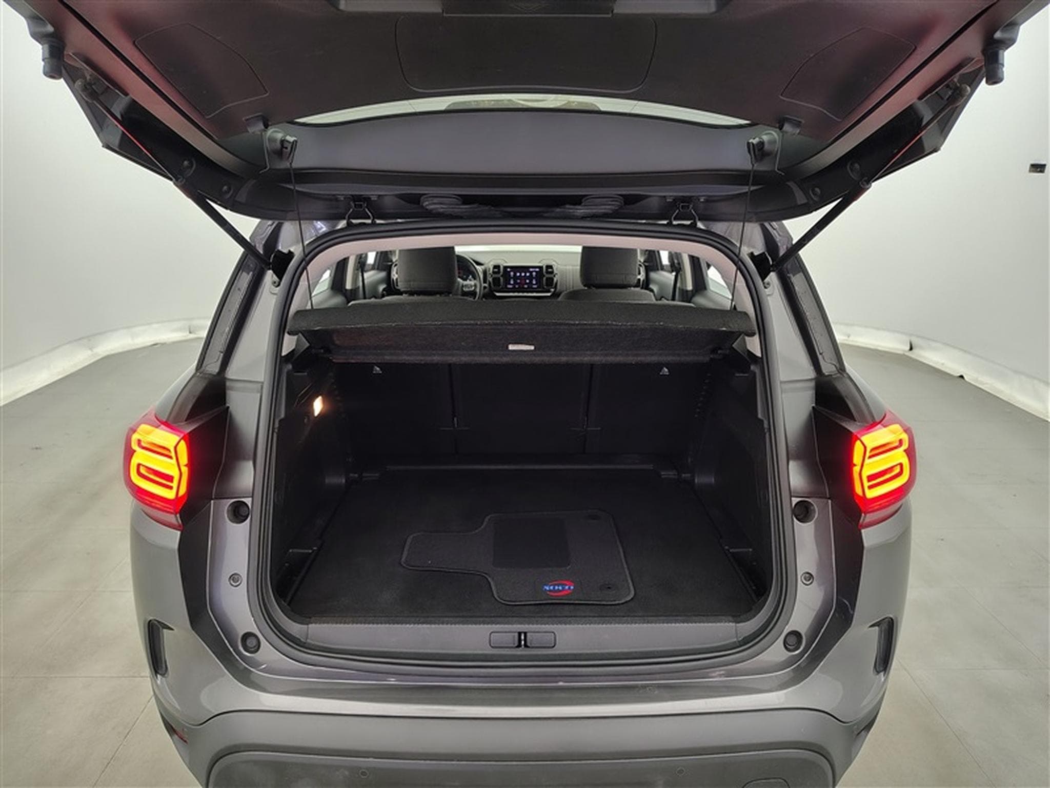 Citroen C5 Aircross 1.2 PureTech Business AUTO/CUIR/NAVI/FULL LED/JA18 (2021) - Photo 14