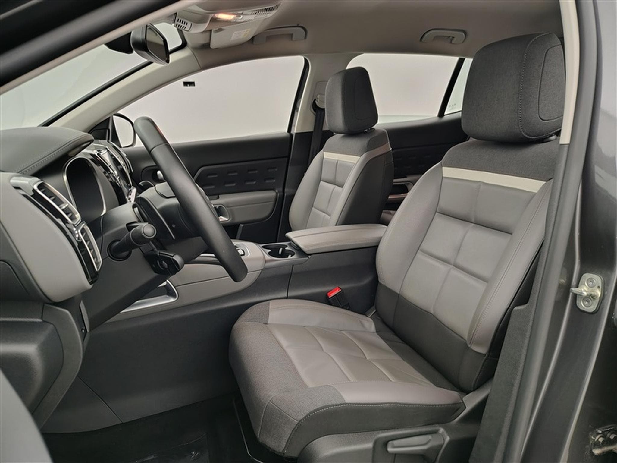 Citroen C5 Aircross 1.2 PureTech Business AUTO/CUIR/NAVI/FULL LED/JA18 (2021) - Photo 7