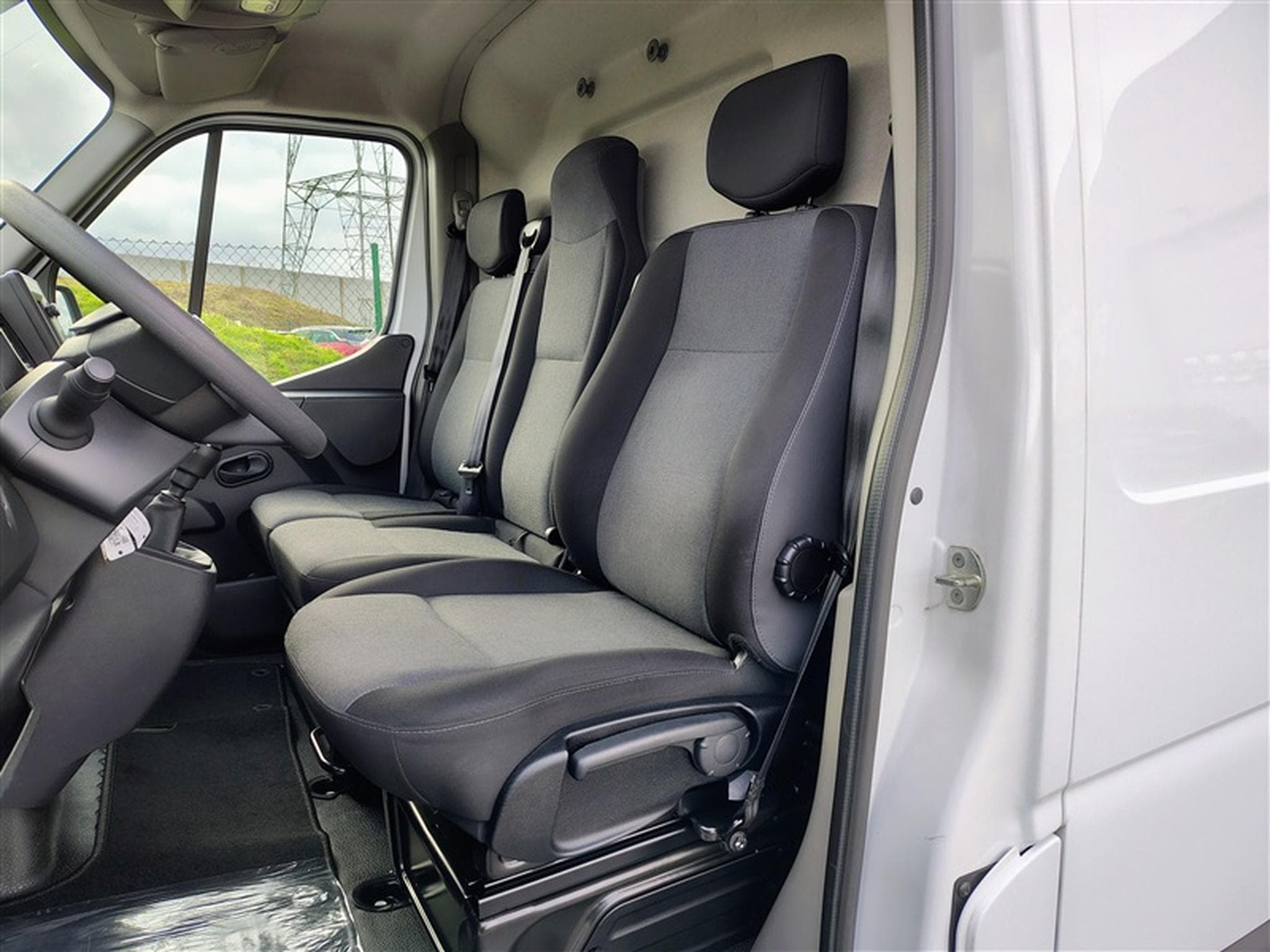 Nissan Interstar Interstar 2.3 dCi 35 L2H2 Acenta HD S/S (EUVI-E) (2023) - Photo 7