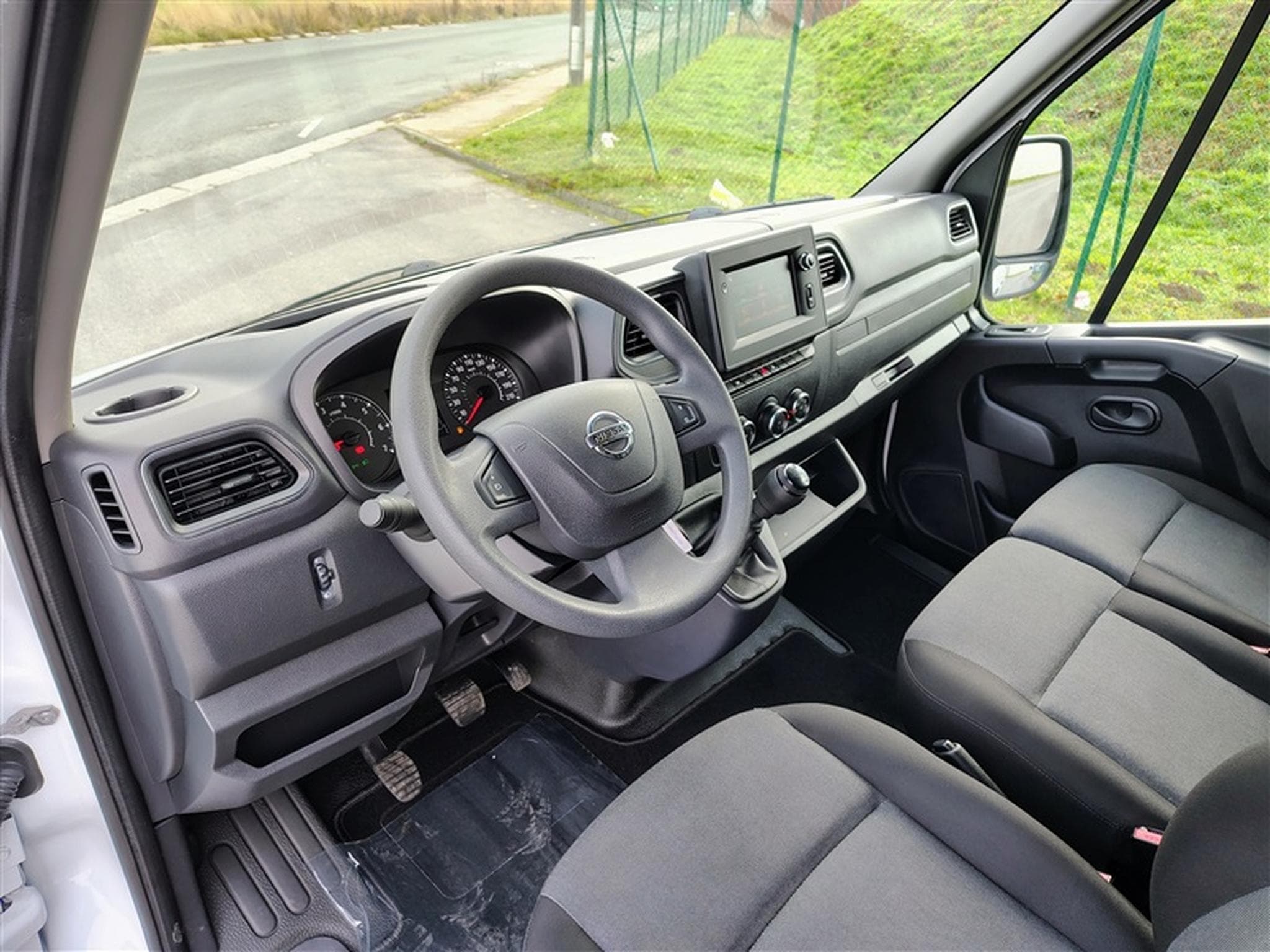 Nissan Interstar Interstar 2.3 dCi 35 L2H2 Acenta HD S/S (EUVI-E) (2023) - Photo 8