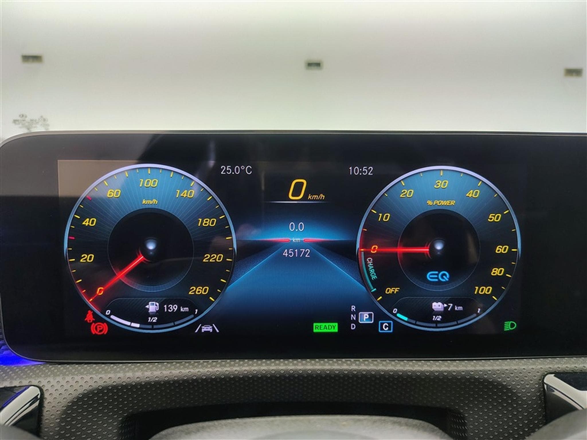 Mercedes CLA 250 Luxury Line   Cuir / Navi / Led / PDC av+ar (2023) - Photo 10