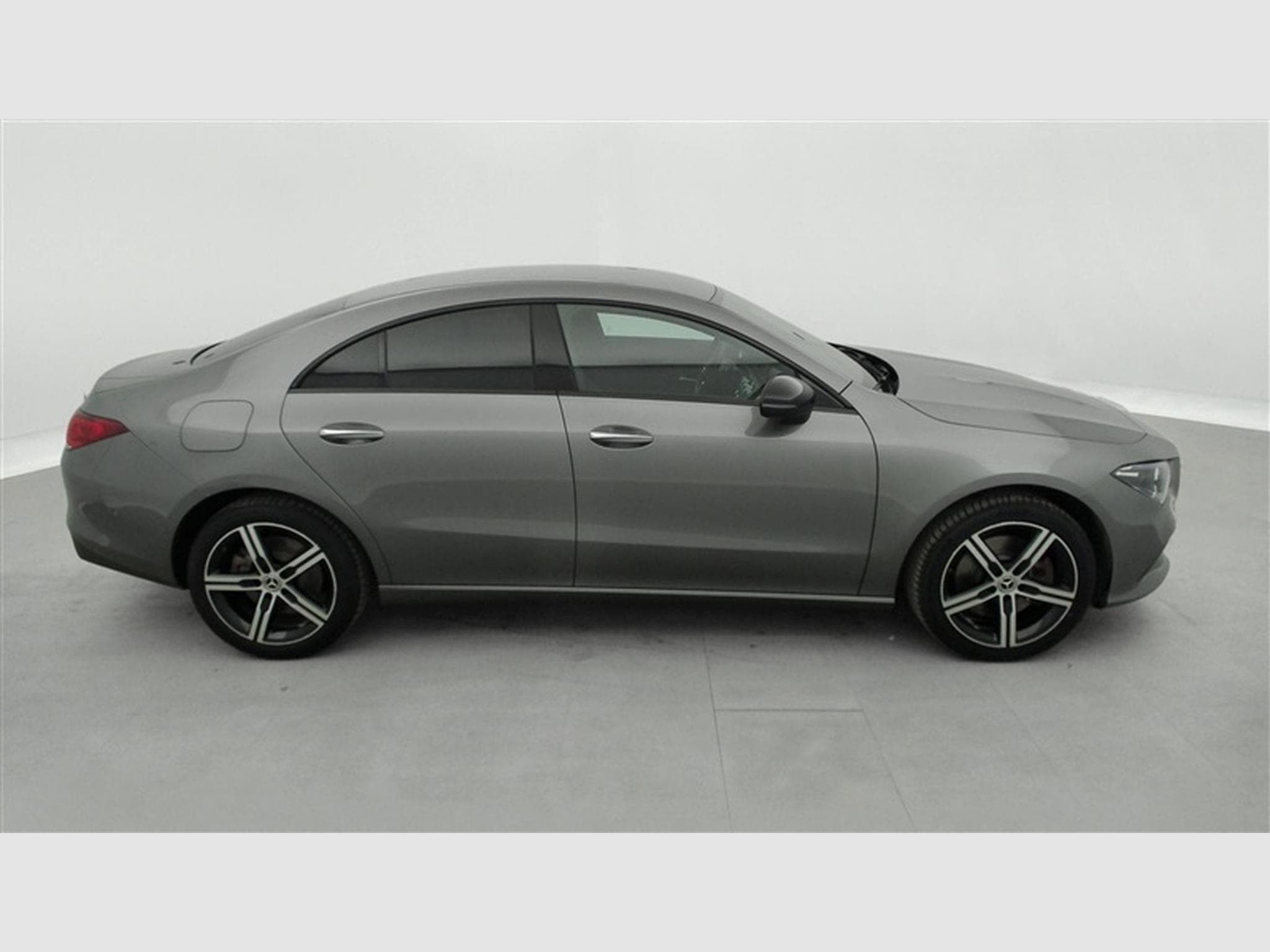 Mercedes CLA 250 Luxury Line   Cuir / Navi / Led / PDC av+ar (2023) - Photo 24