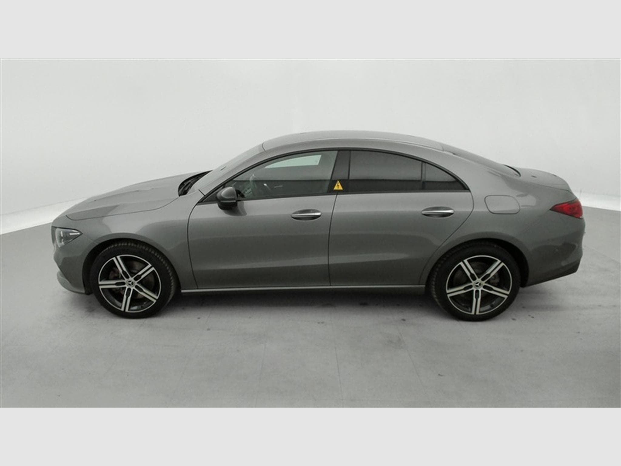 Mercedes CLA 250 Luxury Line   Cuir / Navi / Led / PDC av+ar (2023) - Photo 3