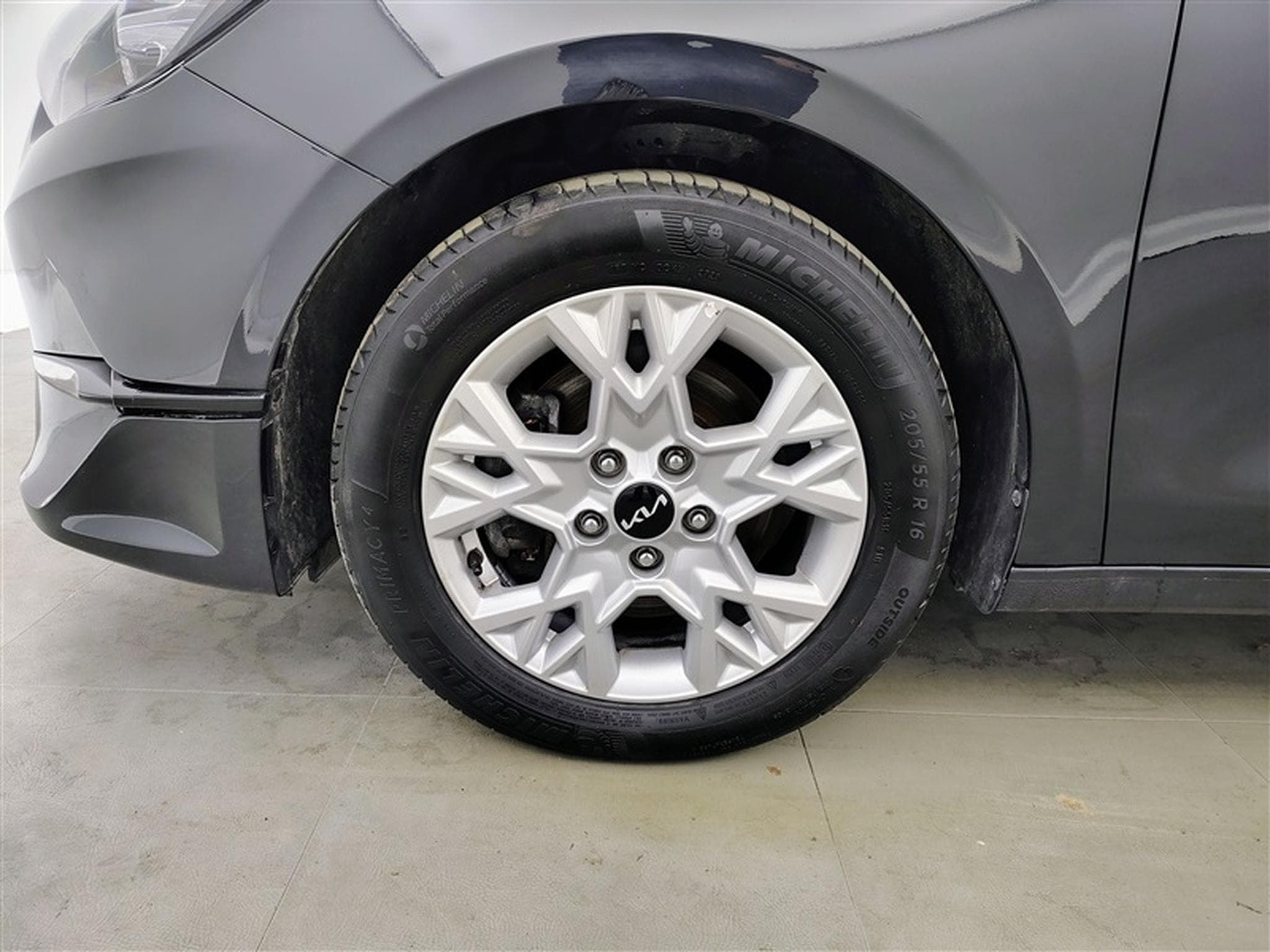 Kia Ceed Sw 1.0 T-GDi Gold NAVI / CAMERA / JA 16" (2023) - Photo 6