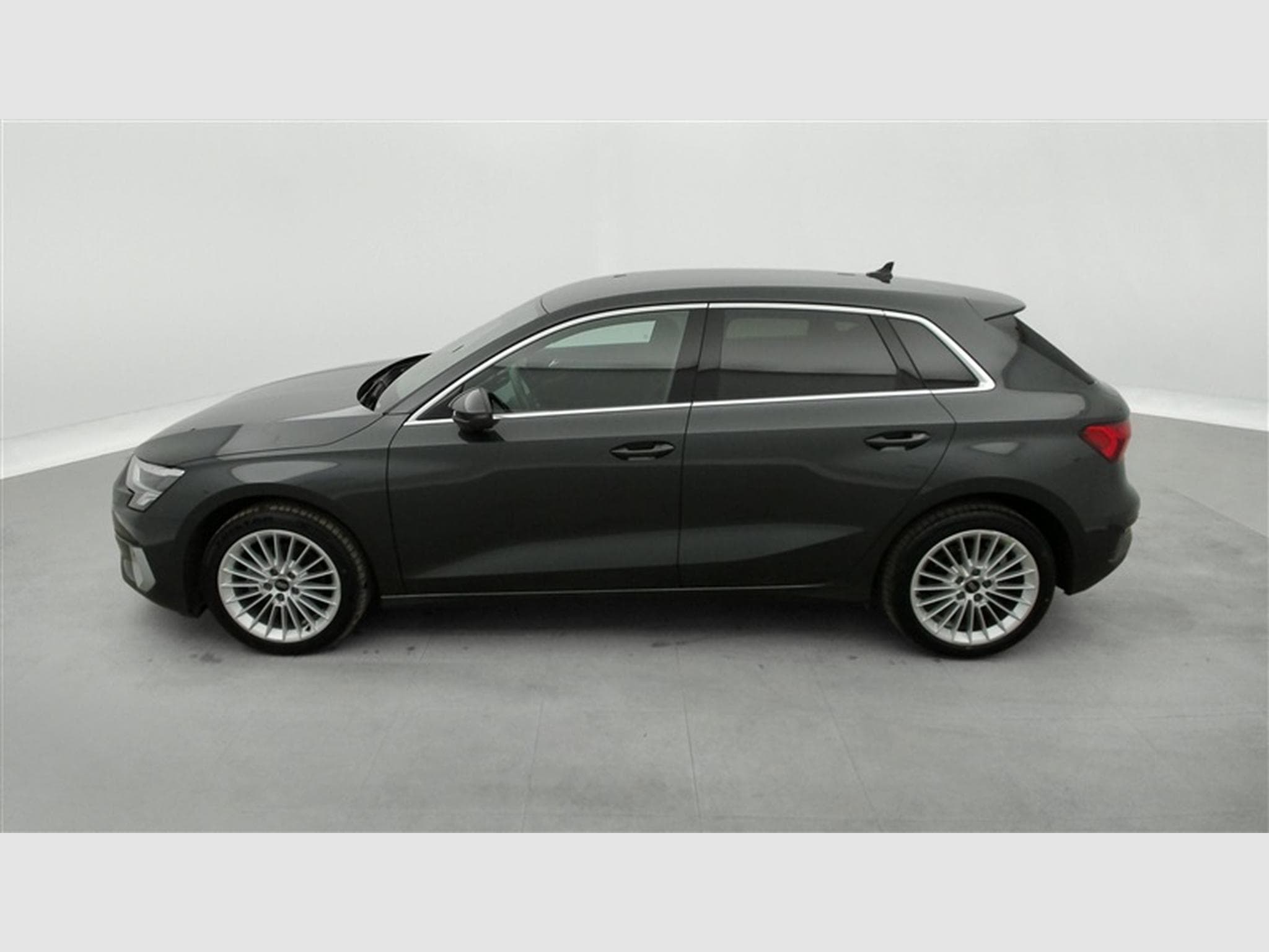 Audi A3 30 TFSI Advanced S-tronic Navi / Led / PDC (2023) - Foto 3