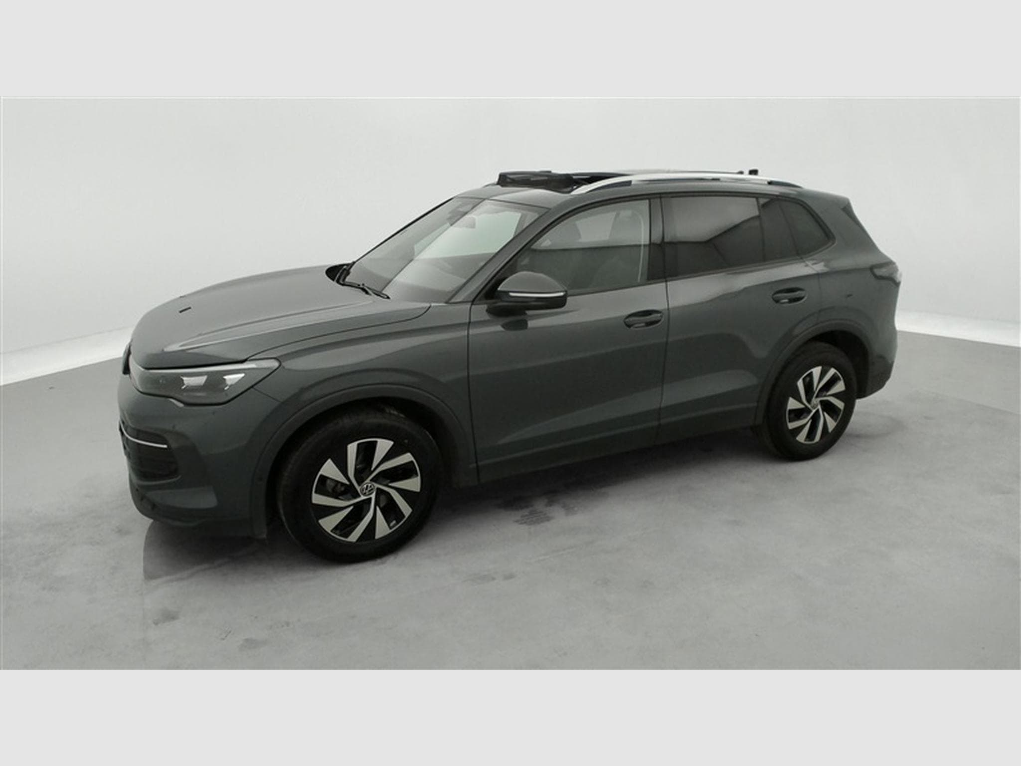 VW Tiguan 1.5 eTSI 150cv DSG United CARPLAY / FULL LED / TOIT PANO (2024) - Photo 23