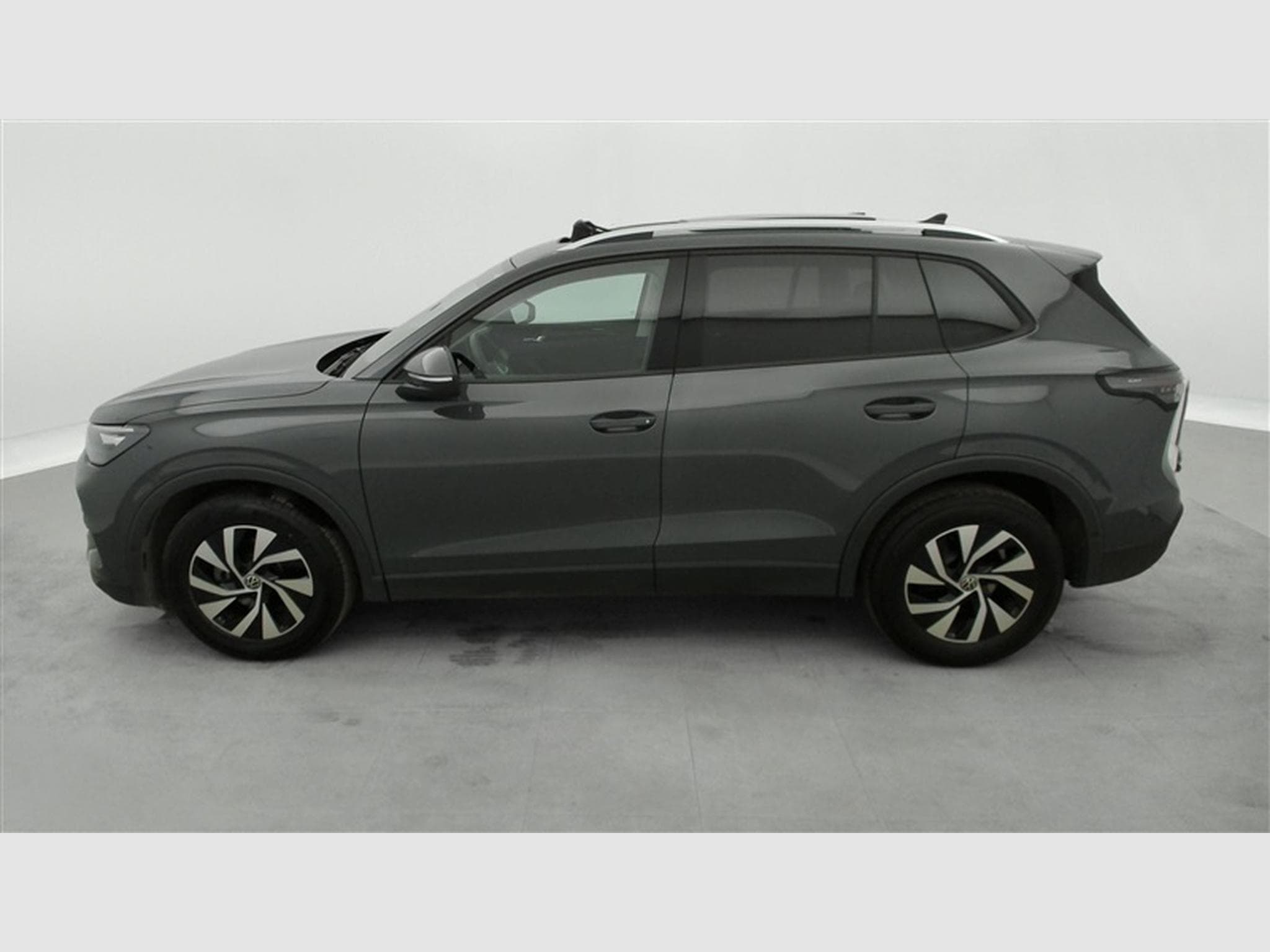 VW Tiguan 1.5 eTSI 150cv DSG United CARPLAY / FULL LED / TOIT PANO (2024) - Photo 3
