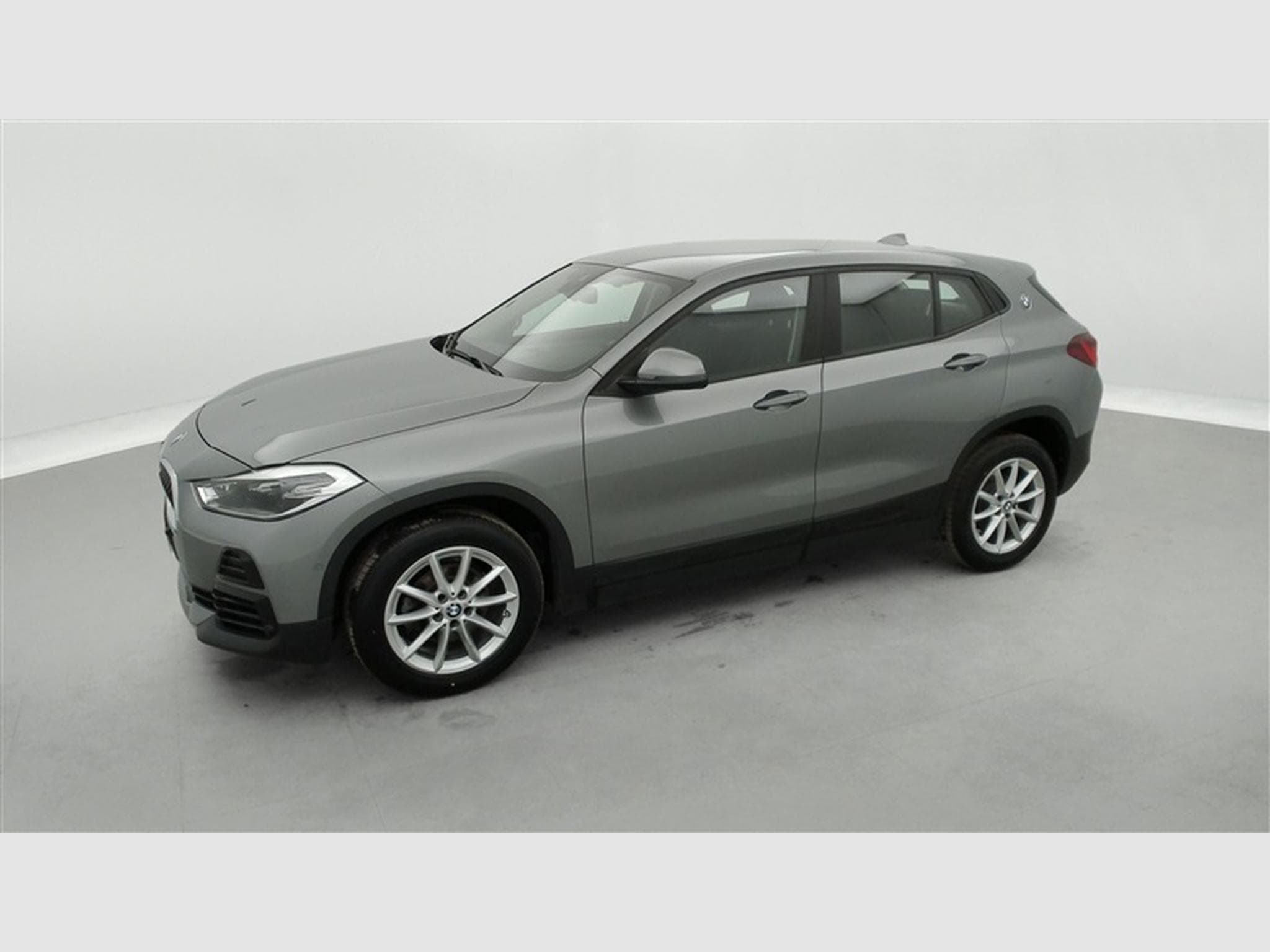 BMW X2 1.5 dA sDrive16 Navi / Led / PDC av+ar (2023) - Foto 21
