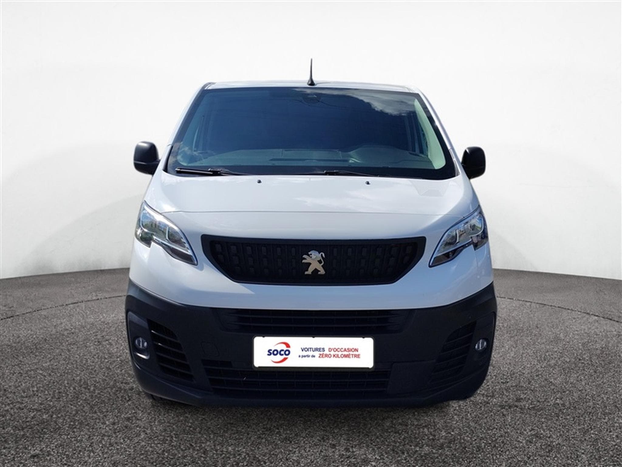 Peugeot Expert 2.0 BlueHDi EAT8 L2 NAVI CLIM / TEL / PDC AV-AR (2023) - Foto 4