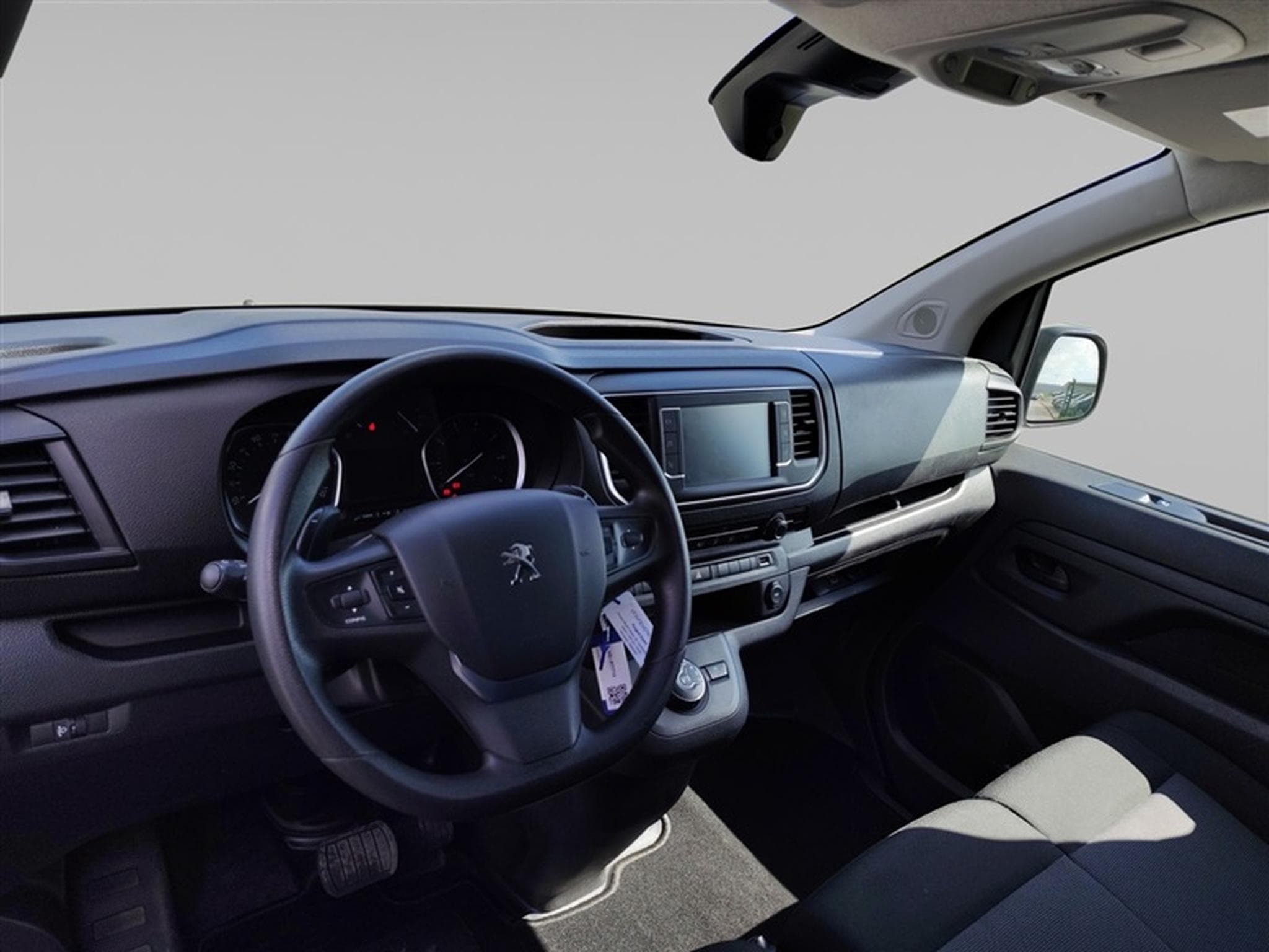Peugeot Expert 2.0 BlueHDi EAT8 L2 NAVI CLIM / TEL / PDC AV-AR (2023) - Foto 8