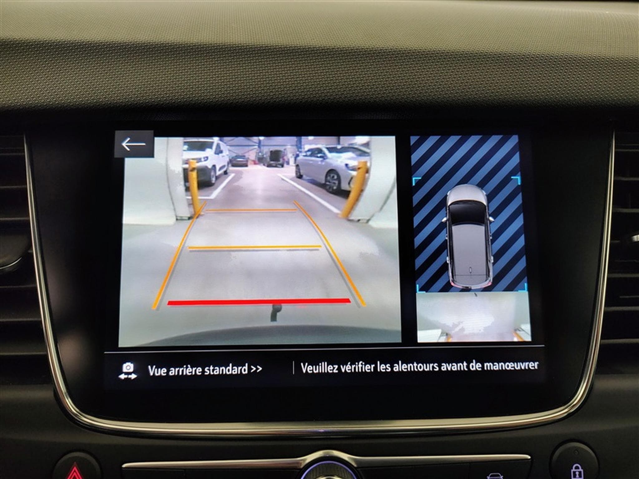 Opel Crossland 1.5 BlueHDI 110cv Elegance Navi/CarPlay/Caméra/PDC (2021) - Foto 17