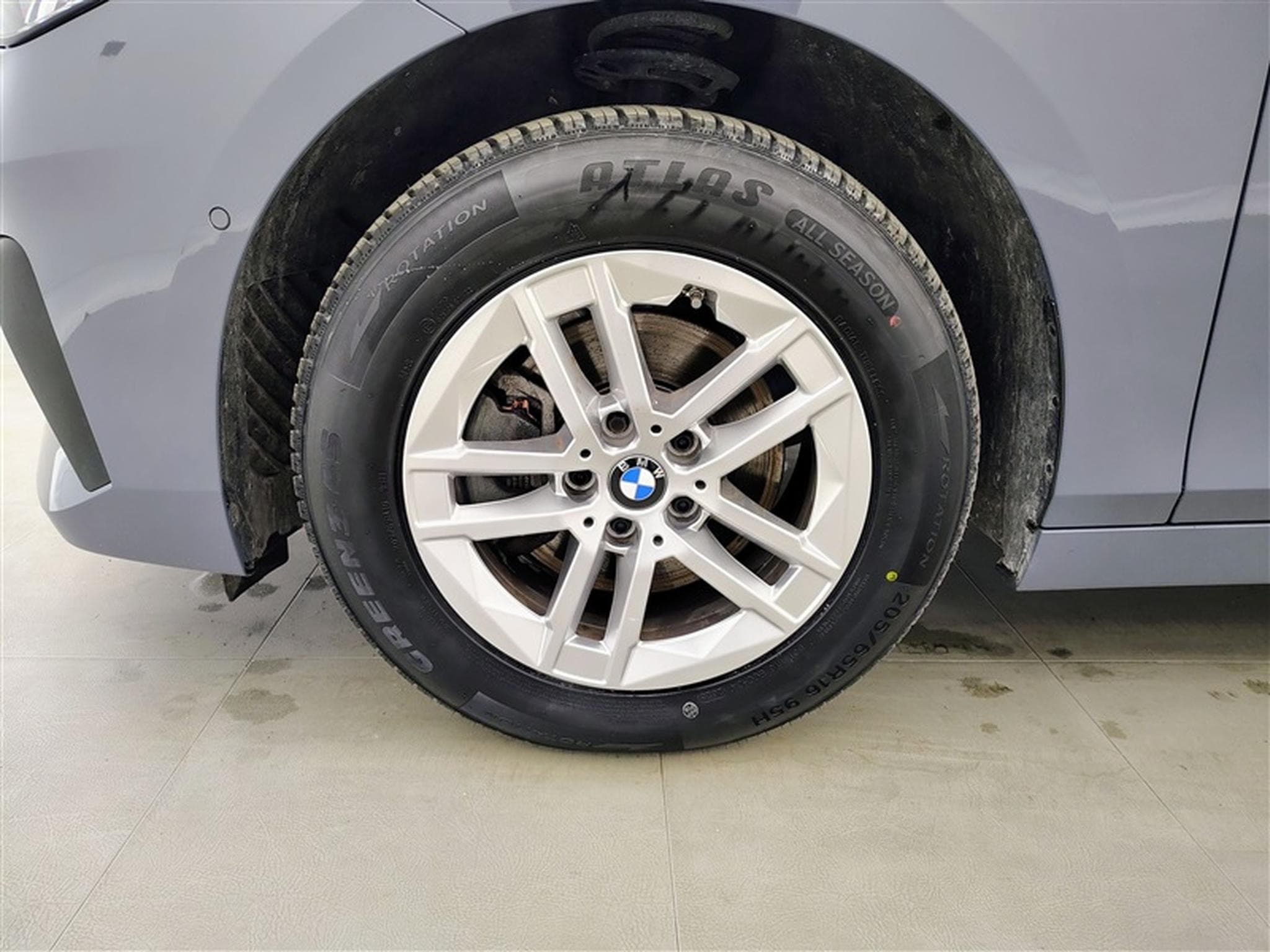 BMW 218 Active Tourer 218 iA NAVI/FULL LED/JA/PDC (2023) - Foto 6