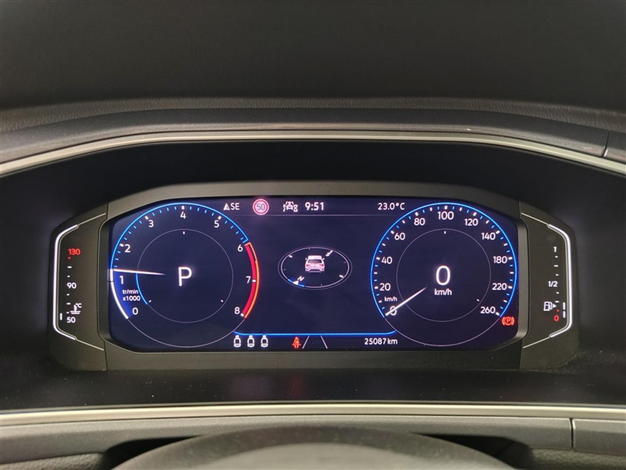 VW T-Roc 1.5 TSI **AUTO/CAM/CARPLAY** (2023) - Foto 10