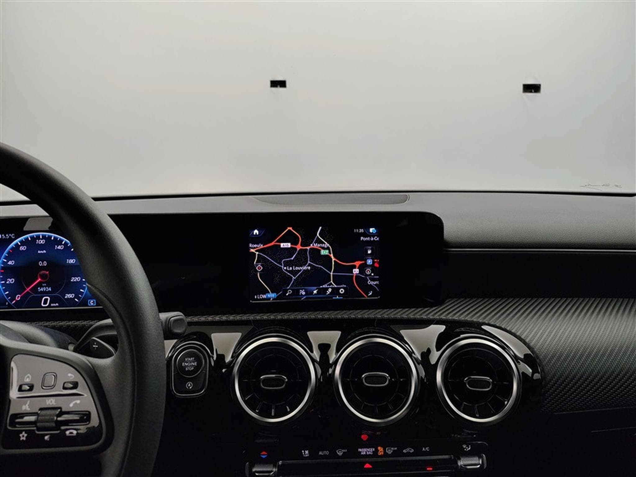 Mercedes CLA 180 Shooting Break AT7 NAVI / S-CUIR / PDC AV-AR (2023) - Foto 11