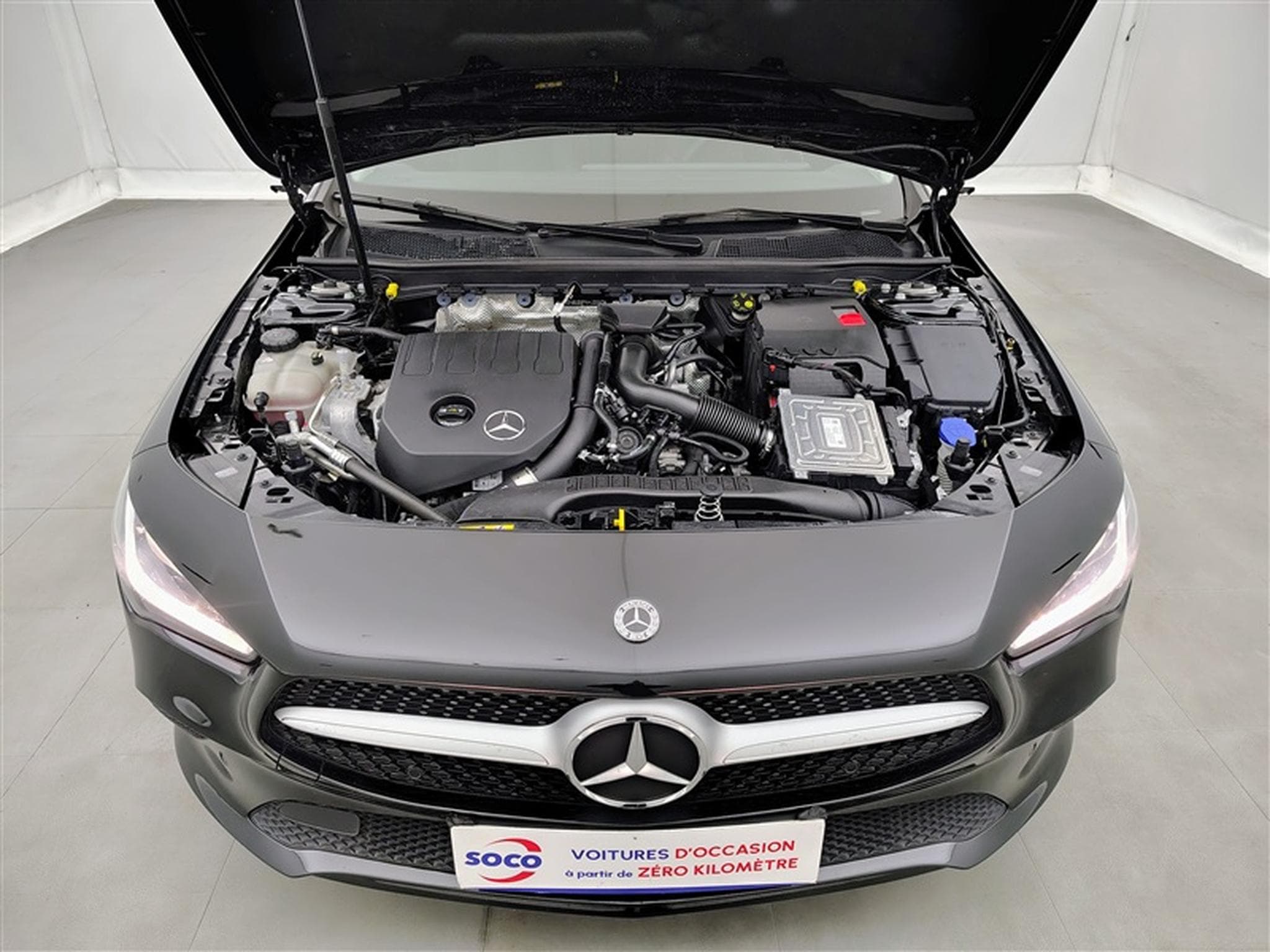 Mercedes CLA 180 Shooting Break AT7 NAVI / S-CUIR / PDC AV-AR (2023) - Foto 19