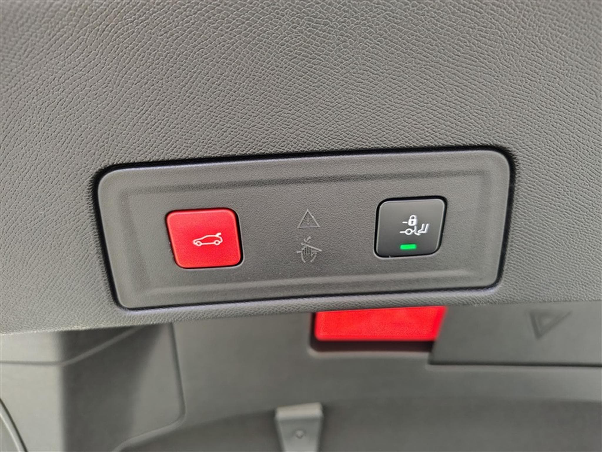 Peugeot 508 1.2 PureTech GT EAT8/S-CUIR/NAVI/LED/JA18/PDC/CAMERA (2021) - Photo 19