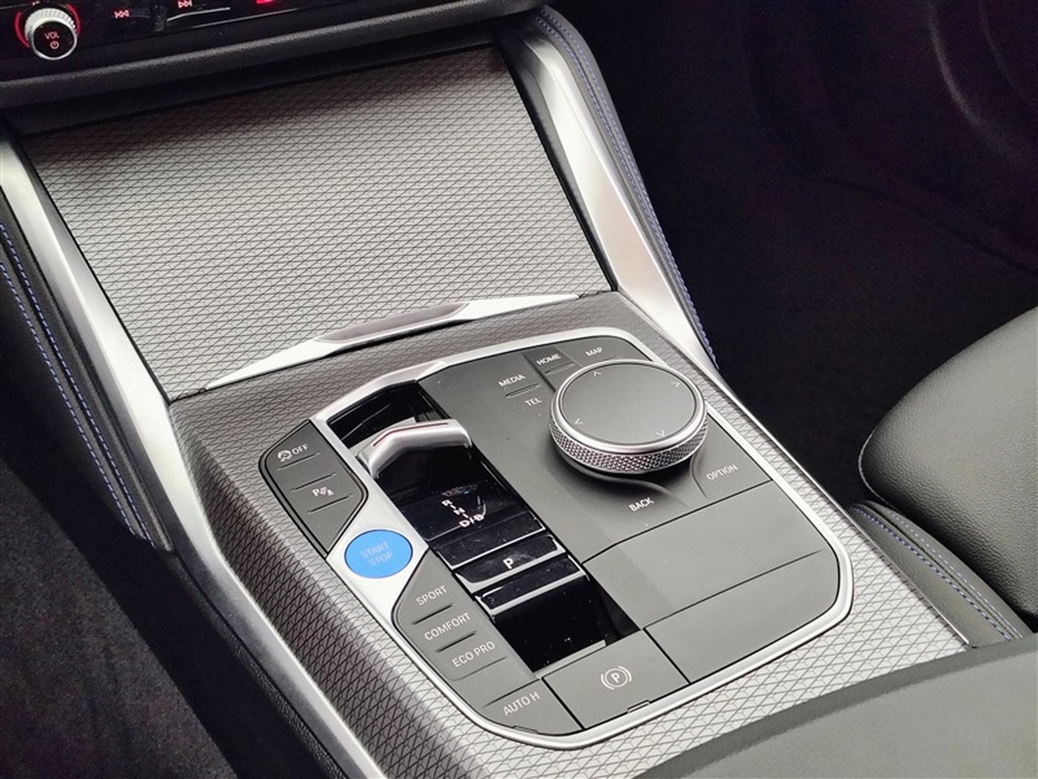 BMW i4 eDrive35 Gran Coupé Pack M (2024) - Photo 12