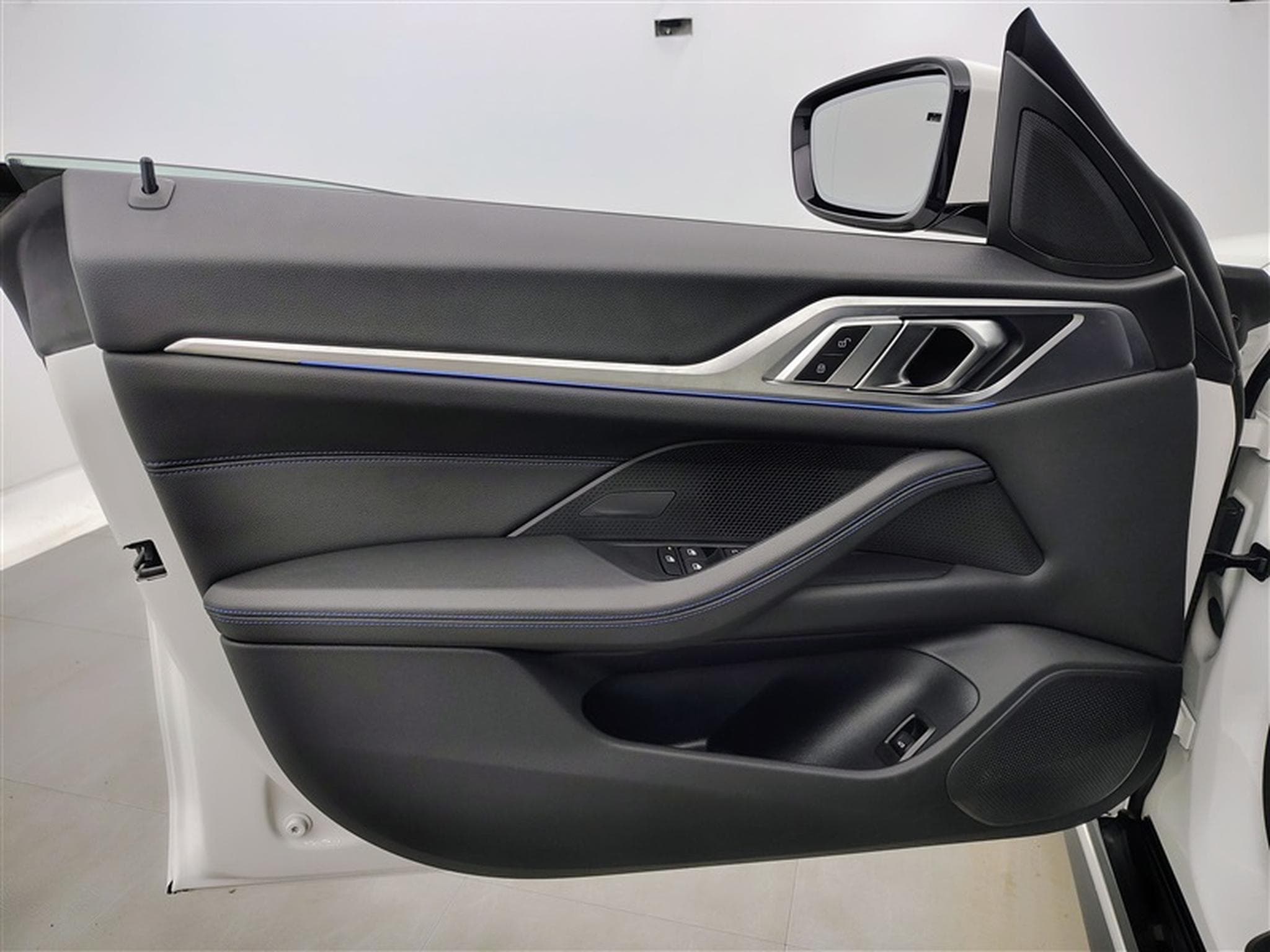 BMW i4 eDrive35 Gran Coupé Pack M (2024) - Photo 17