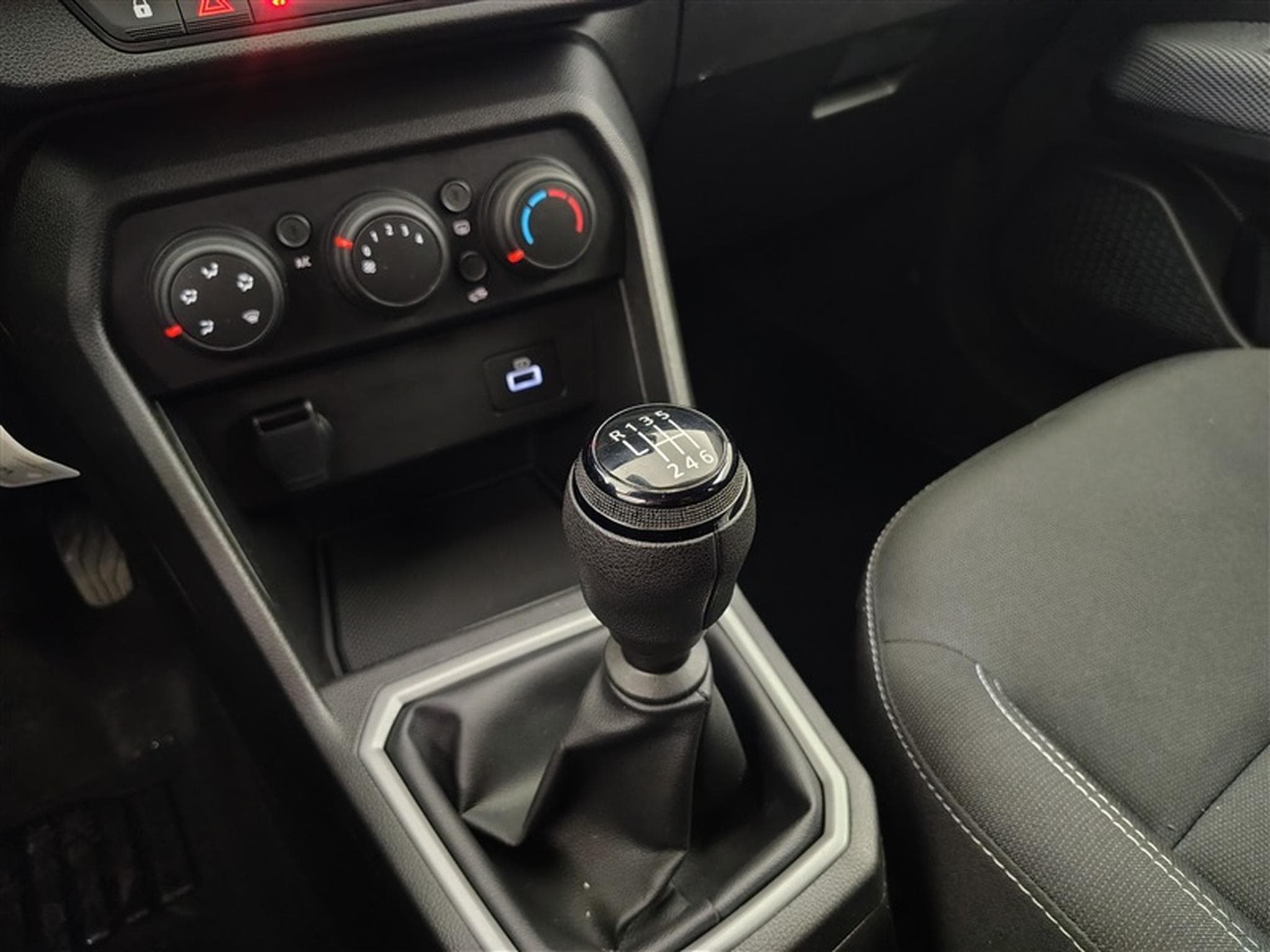 Dacia Jogger LPG 1.0 Eco-G Expression 7pl. (2024) - Foto 11