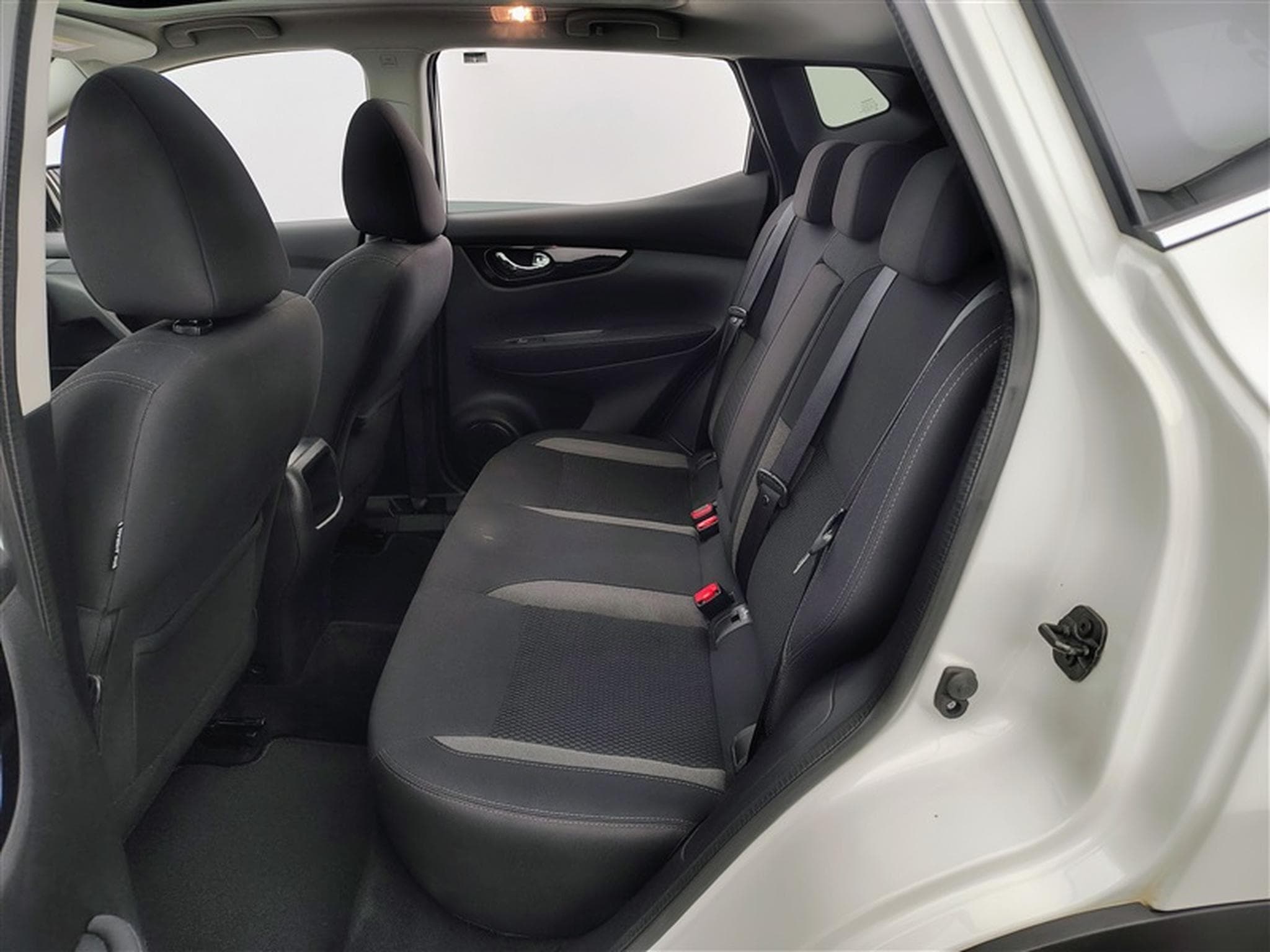 Nissan Qashqai 1.3 DIG-T Urban Edition (2021) - Foto 13