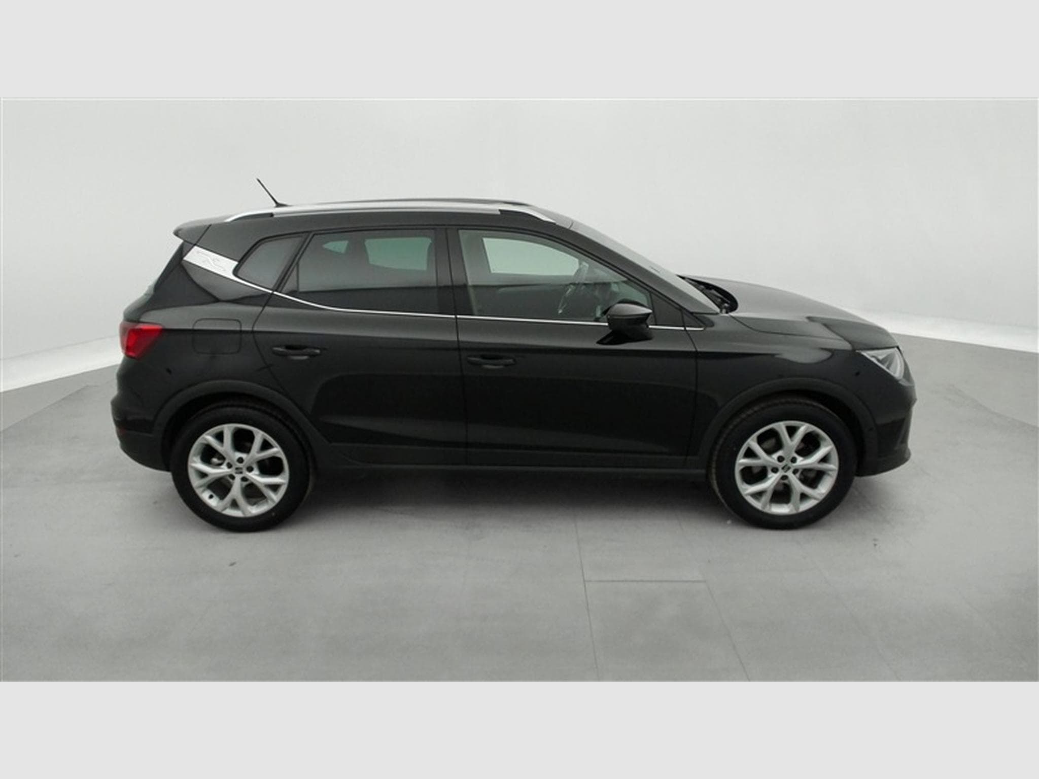 Seat Arona 1.0 TSI FR DSG NAVI / FULL LED / CARPLAY (2024) - Photo 24