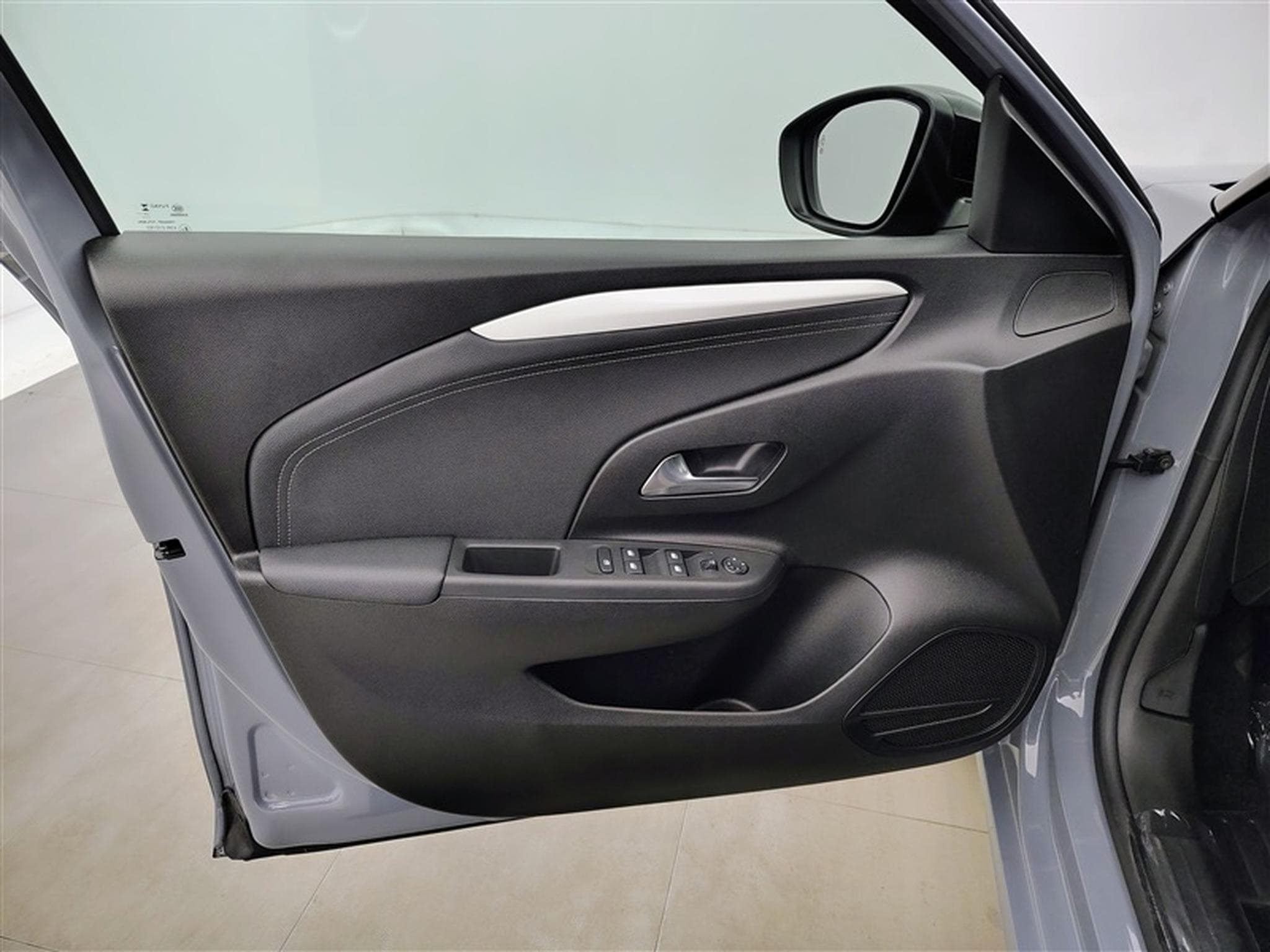 Opel Corsa 1.2 Turbo 100Cv GS Line S-CUIR / CARPLAY / FULL LED / CAMERA (2025) - Foto 17