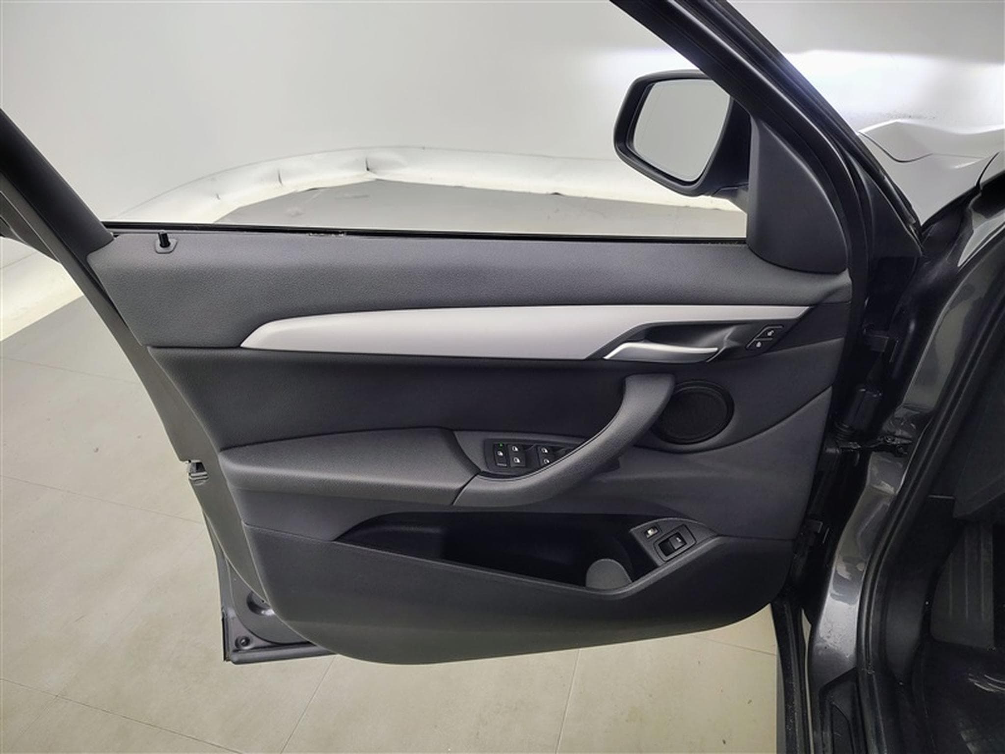 BMW X1 PHEV 1.5iA xDrive25e Cuir / Navi / Led (2022) - Foto 17