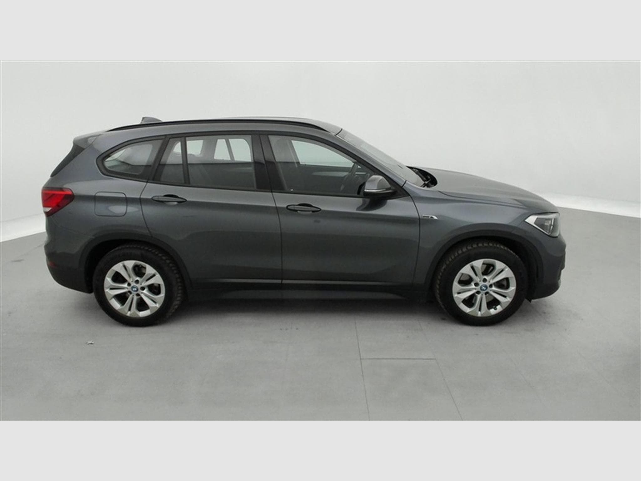 BMW X1 PHEV 1.5iA xDrive25e Cuir / Navi / Led (2022) - Foto 24