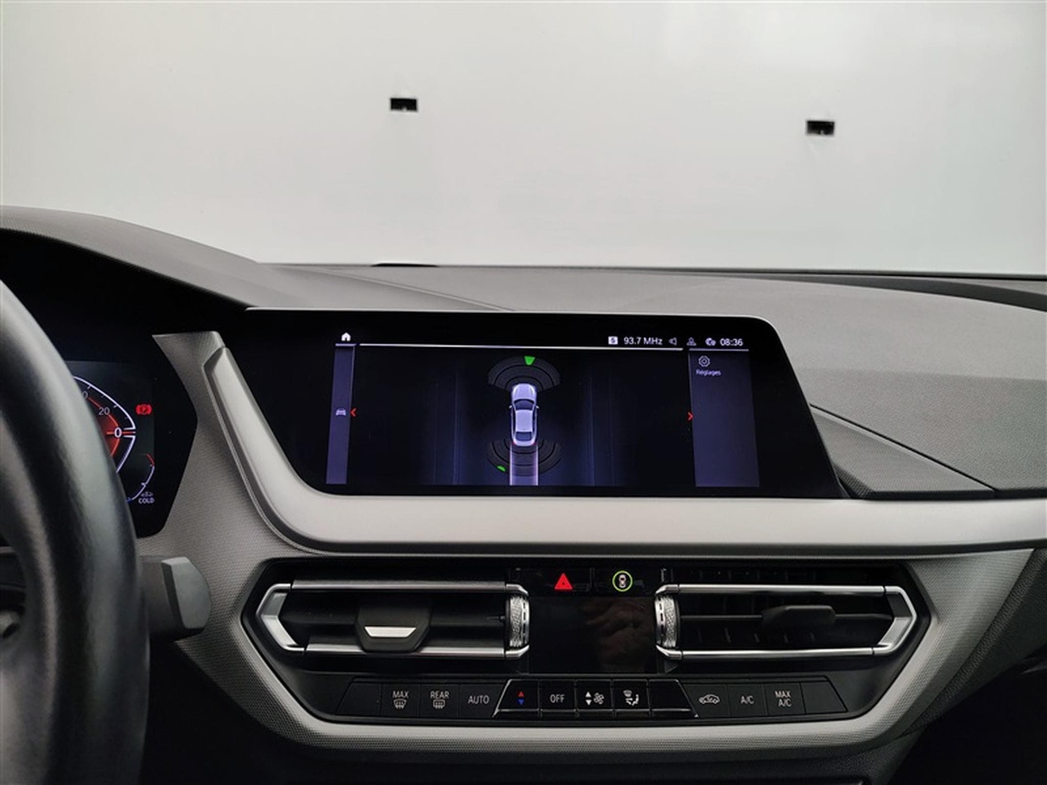 BMW 218 iA GRAN COUPE NAVI / FULL LED / PDC AV-AR (2023) - Photo 18