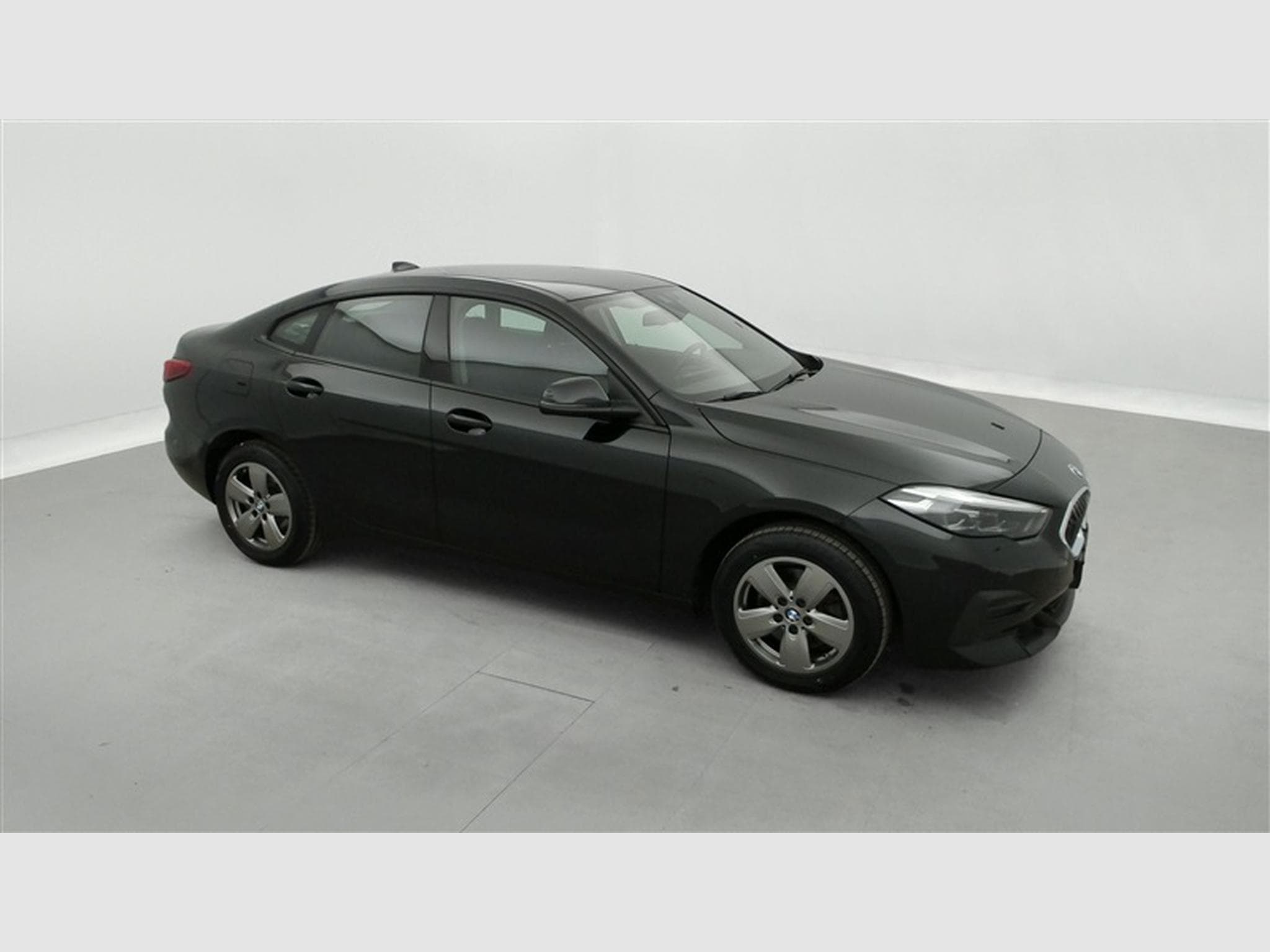 BMW 218 iA GRAN COUPE NAVI / FULL LED / PDC AV-AR (2023) - Photo 23