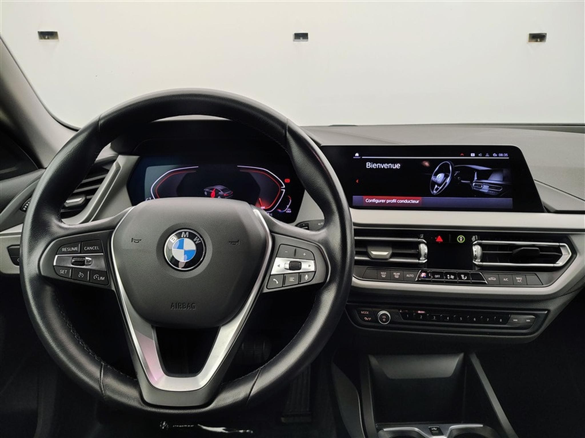 BMW 218 iA GRAN COUPE NAVI / FULL LED / PDC AV-AR (2023) - Photo 9