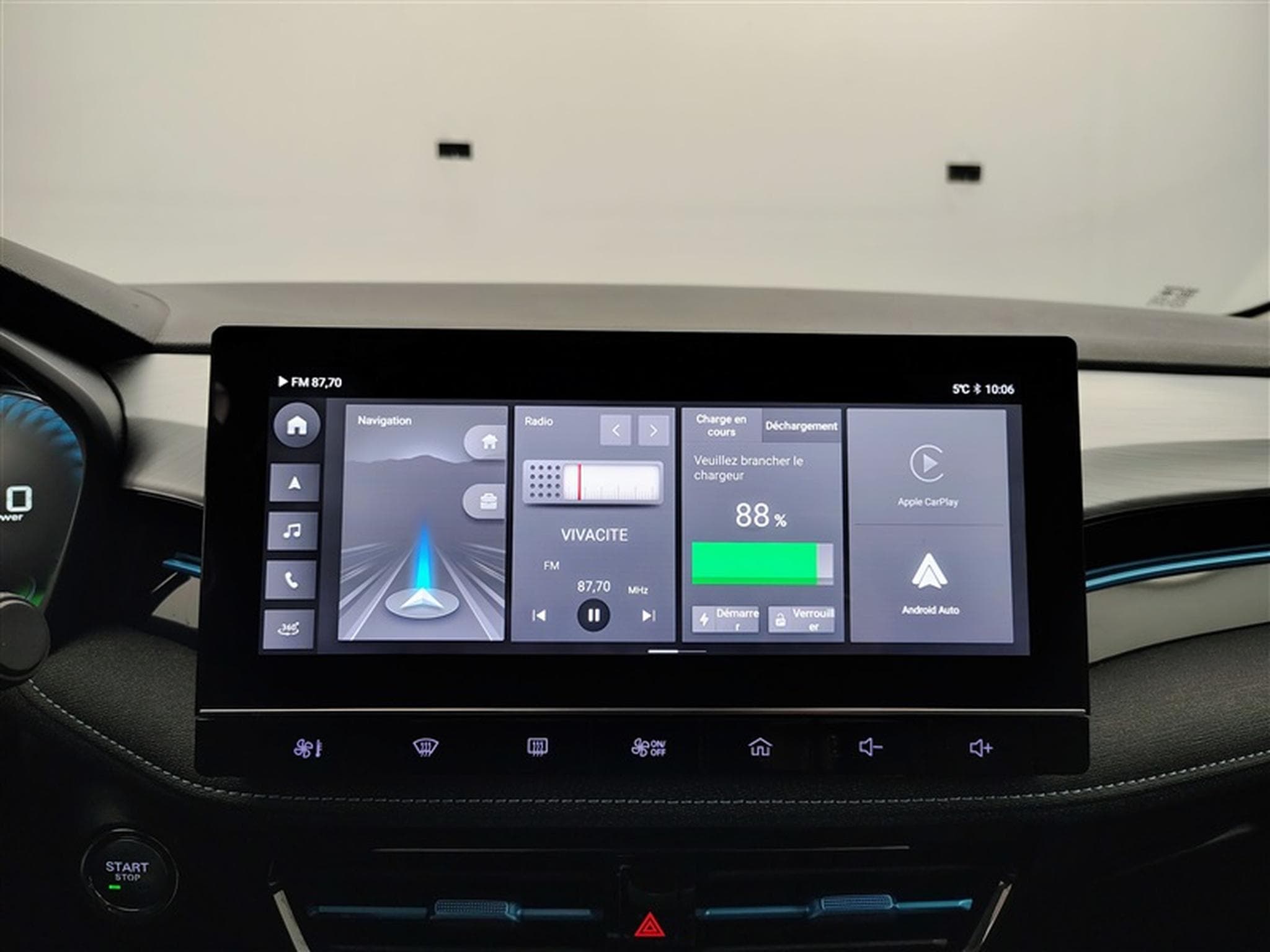 MG MG5 e-MG5 61 kWh Long Range Luxury NAVI / FULL LED / CUIR (2022) - Photo 20