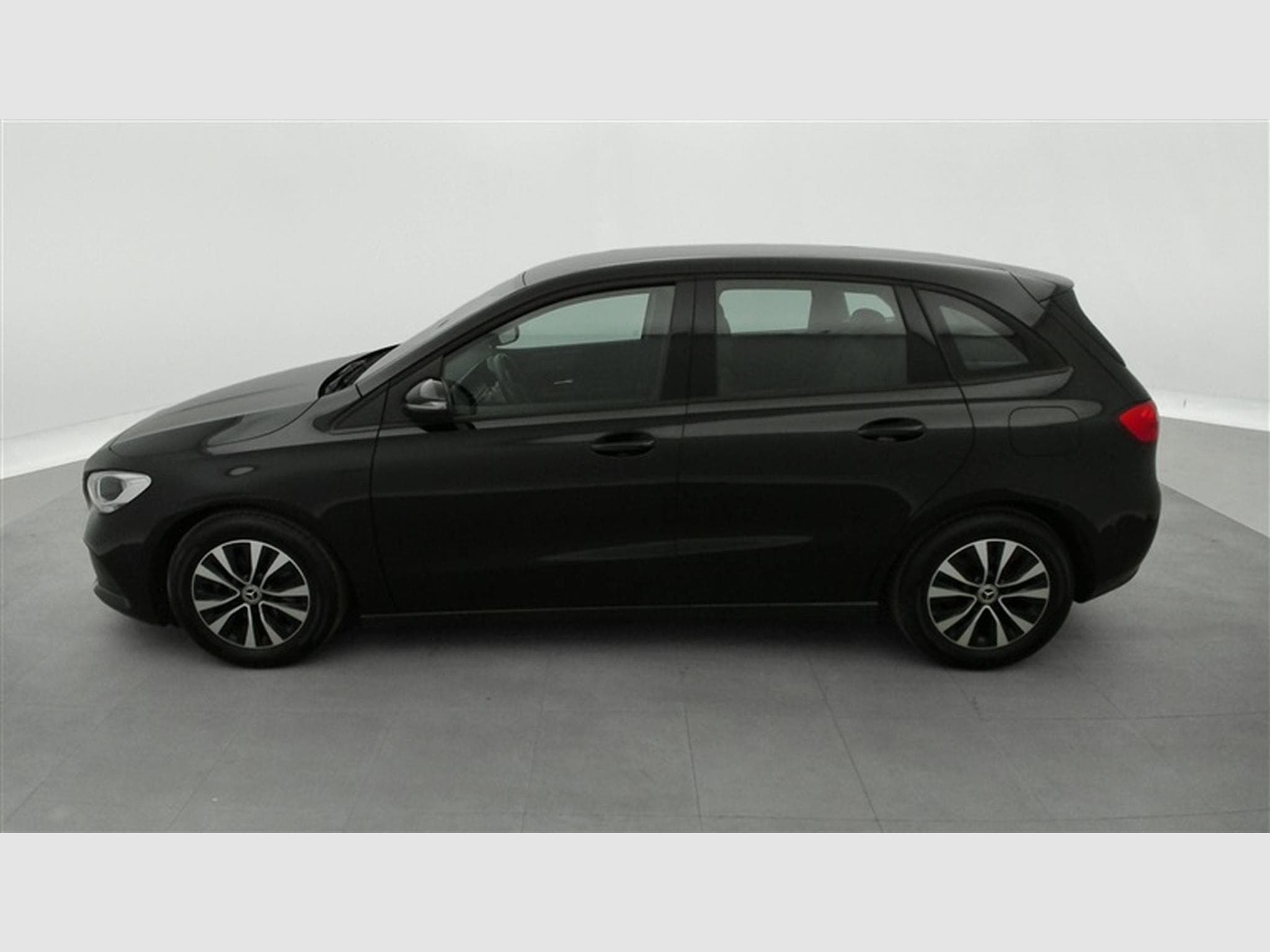 Mercedes B 180 B 180 Business Solution S-CUIR/NAVI/JA/PDC (2020) - Photo 3