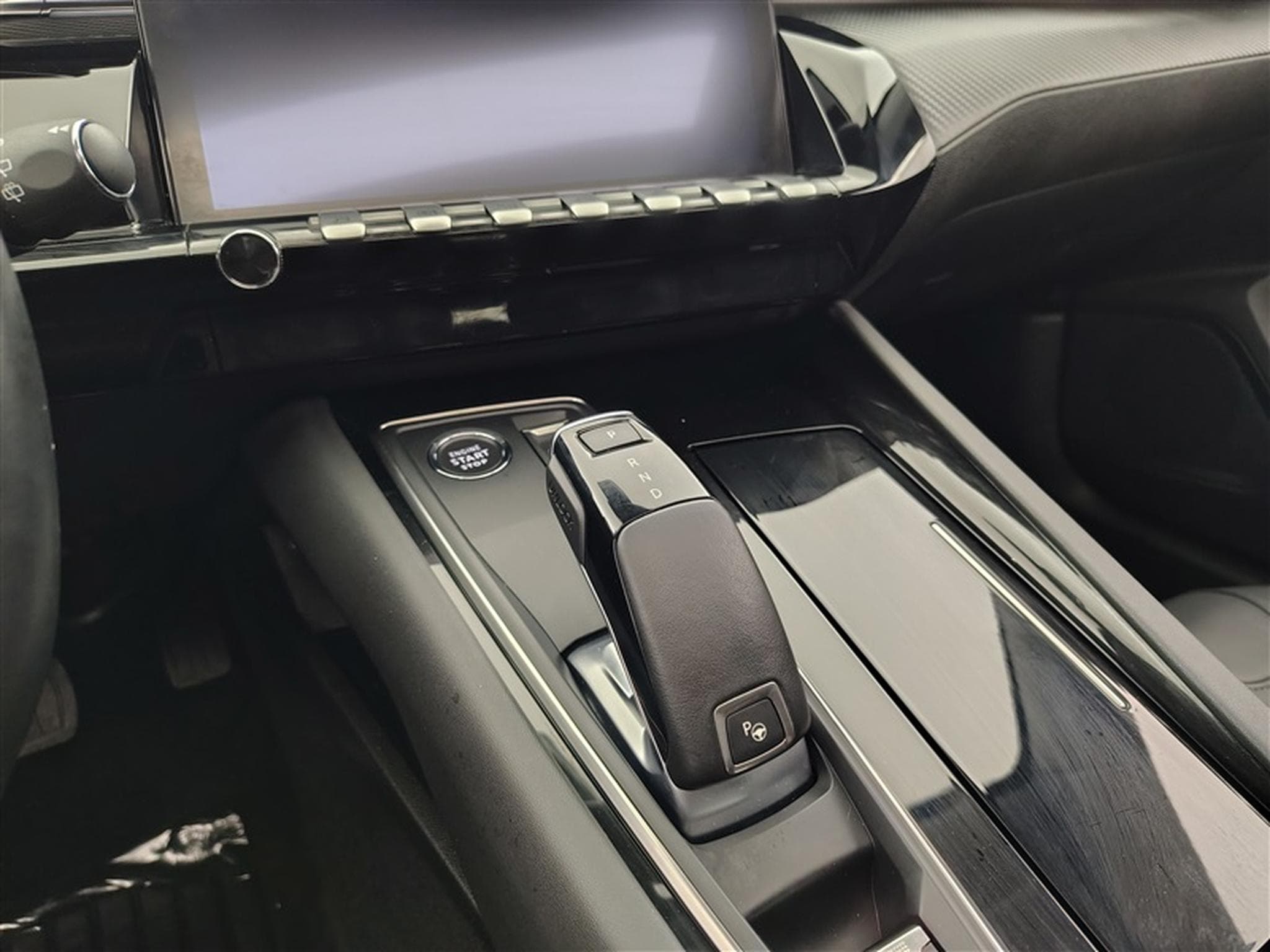 Peugeot 508 SW 1.5 BlueHDi EAT8 Allure Cuir / Navi / Led / Pano (2020) - Foto 12