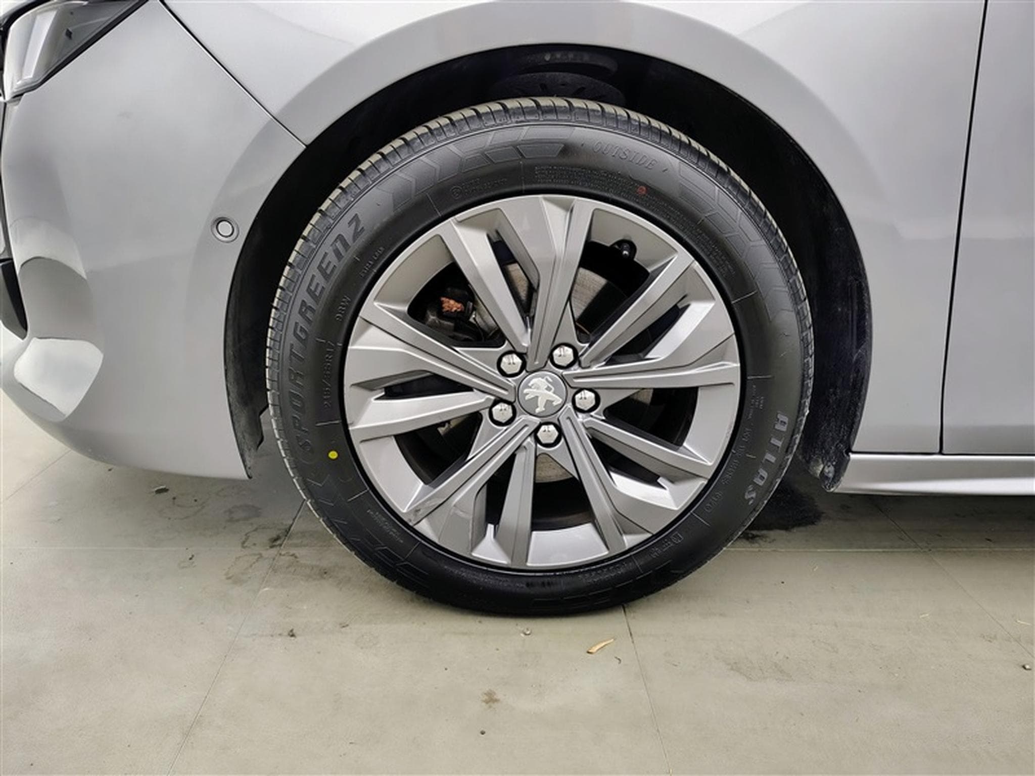 Peugeot 508 SW 1.5 BlueHDi EAT8 Allure Cuir / Navi / Led / Pano (2020) - Foto 6
