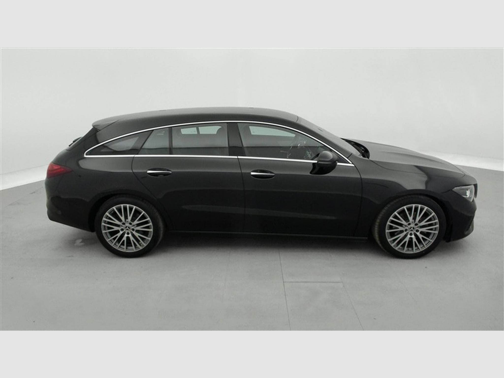 Mercedes CLA 180 Shoot Break Exécutive AT7 FACELIFT NAVI / CUIR SP/ FULL LED (2024) - Foto 23