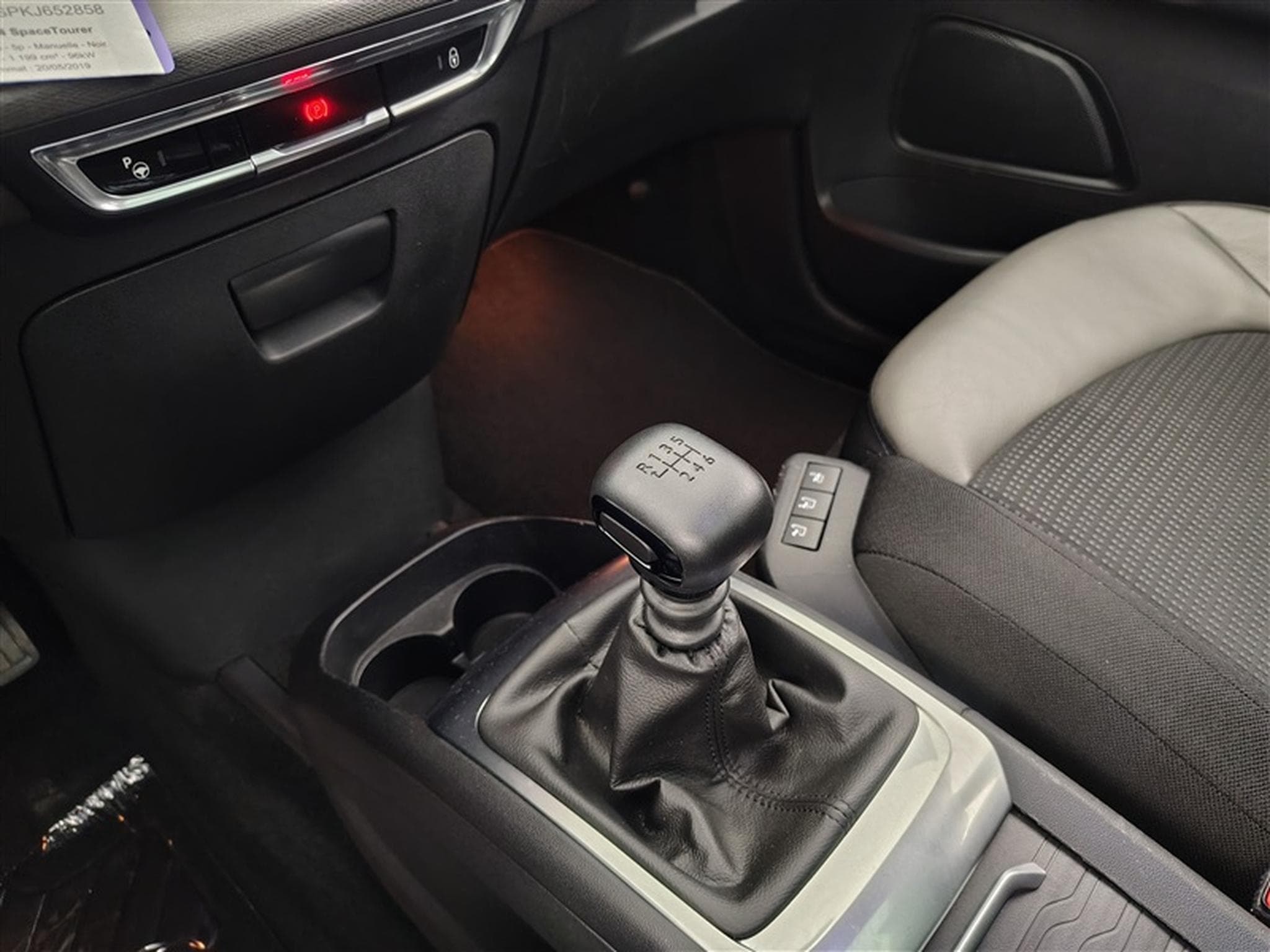 Citroen C4 SpaceTourer 1.2 PureTech Feel Pack Safety & Drive Assist / Toit Pano (2019) - Photo 11