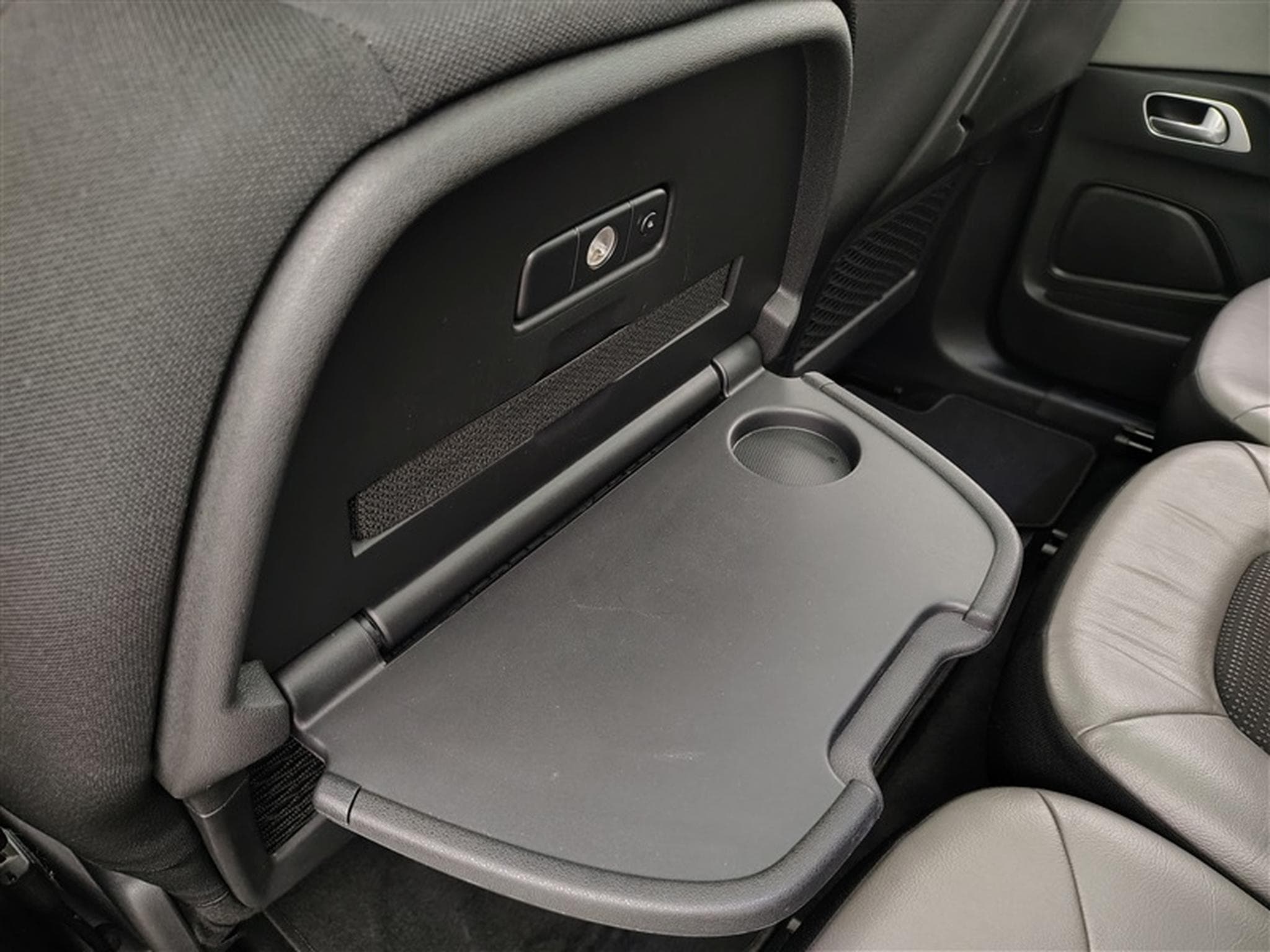Citroen C4 SpaceTourer 1.2 PureTech Feel Pack Safety & Drive Assist / Toit Pano (2019) - Photo 20