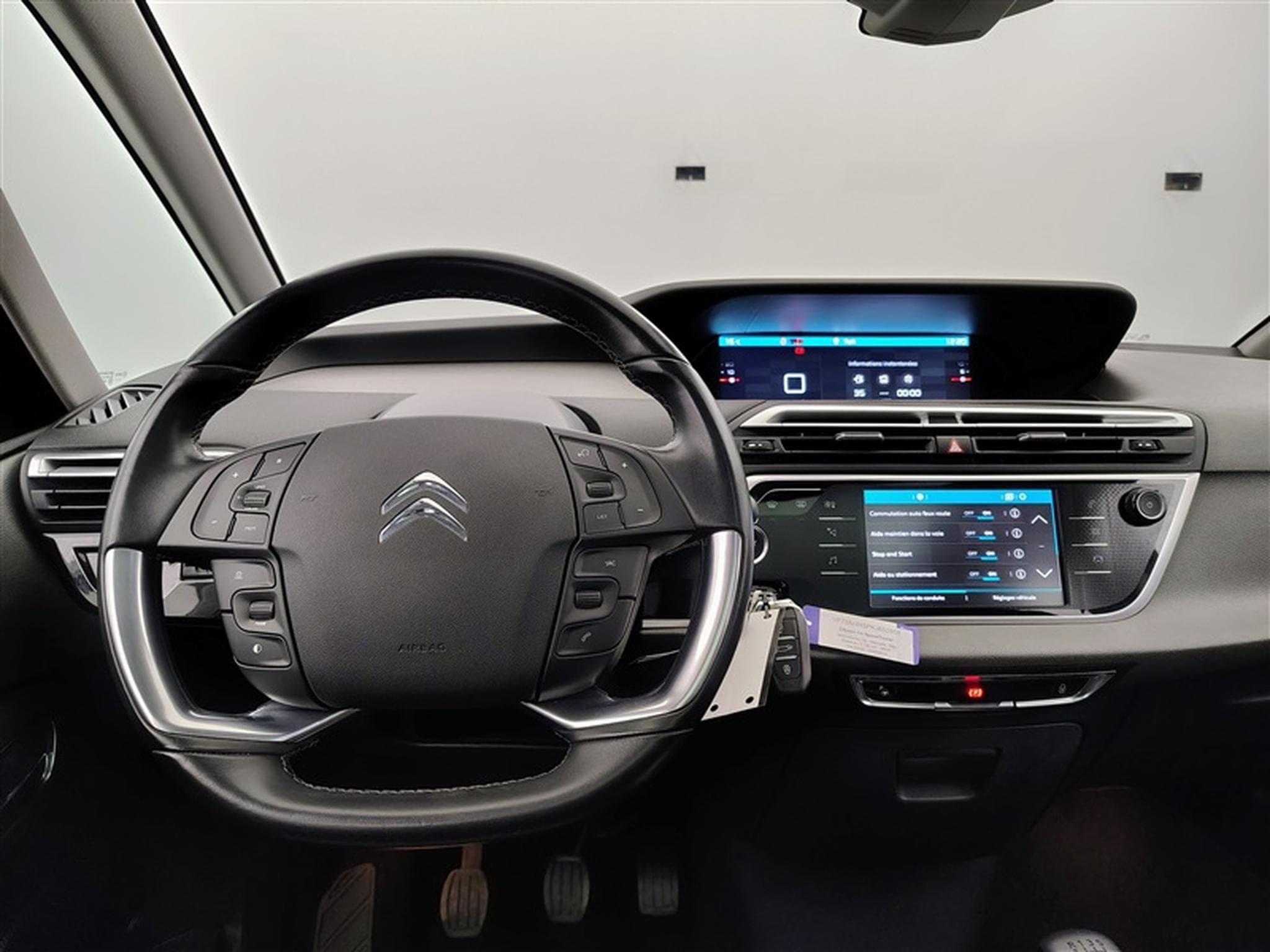 Citroen C4 SpaceTourer 1.2 PureTech Feel Pack Safety & Drive Assist / Toit Pano (2019) - Photo 8
