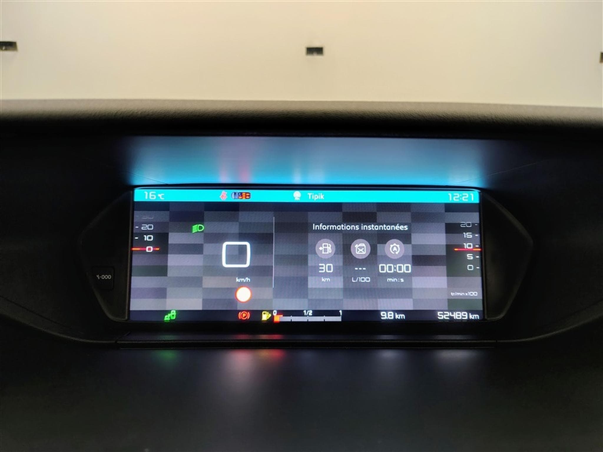 Citroen C4 SpaceTourer 1.2 PureTech Feel Pack Safety & Drive Assist / Toit Pano (2019) - Photo 9