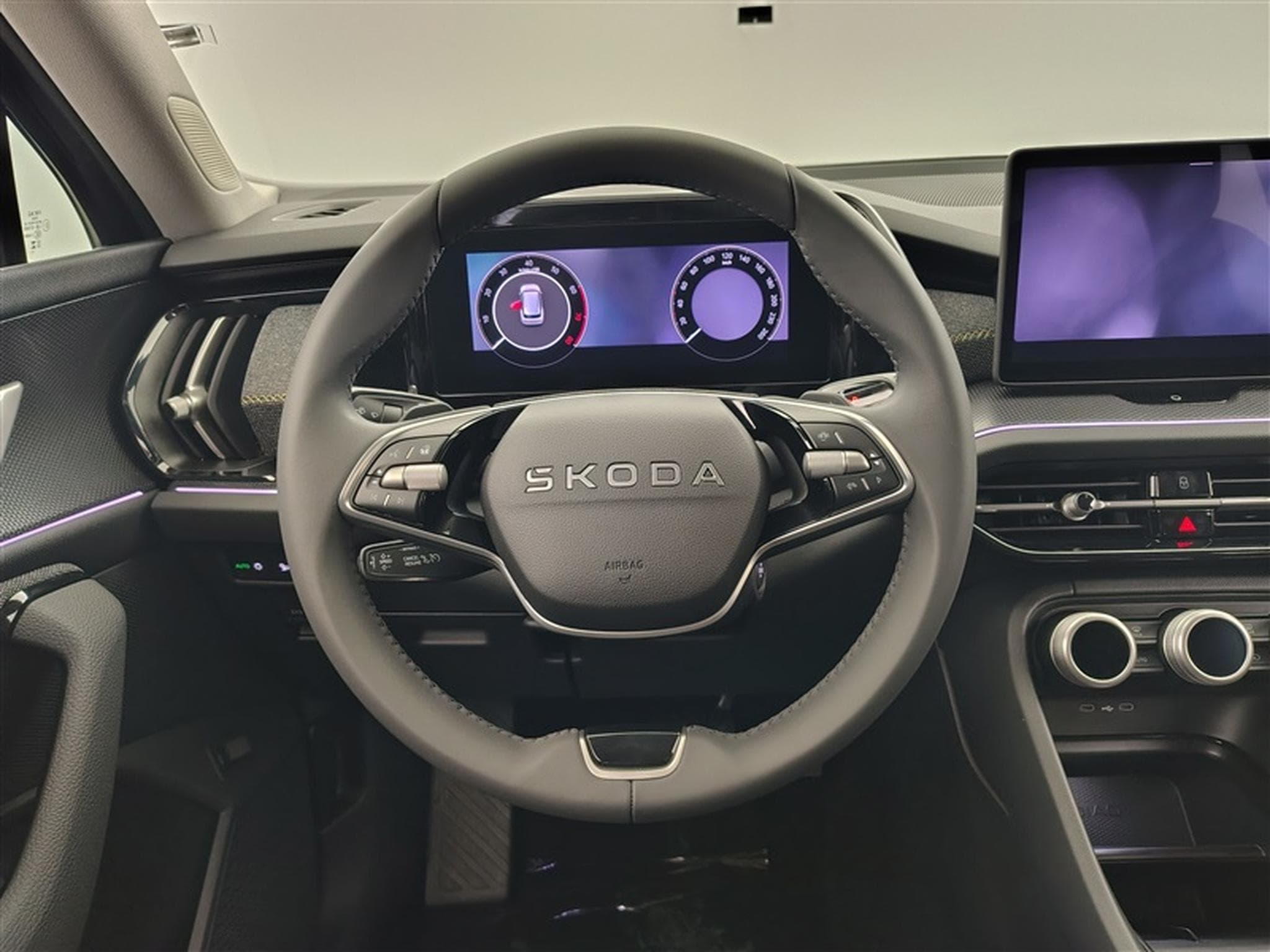 Skoda Kodiaq 1.5 TSI 150cv DSG Selection 7pl. CARPLAY / FULL LED / CAMERA (2026) - Photo 8