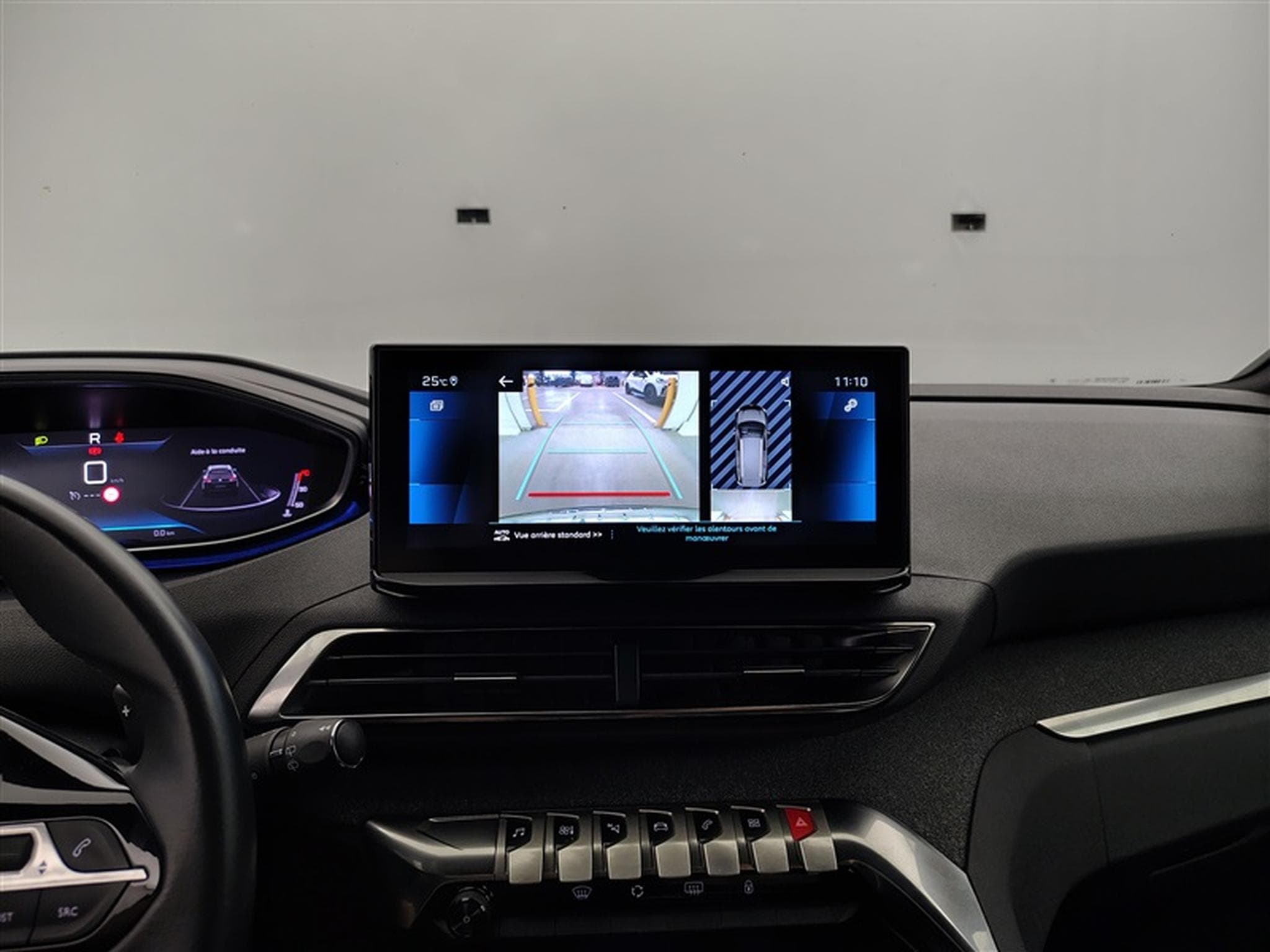 Peugeot 5008 1.2 PureTech 130Cv EAT8 Allure Pack 7PL / NAVI / FULL LED (2023) - Photo 17
