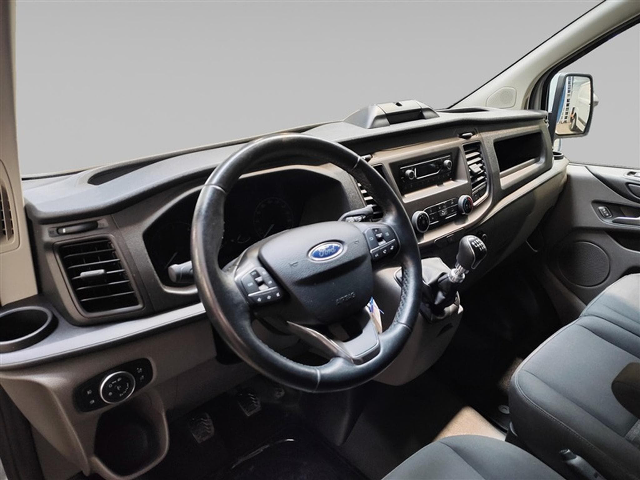 Ford Transit 2.0 TDCi L1H1 3PL CLIM / PDC AV-AR (2022) - Photo 8