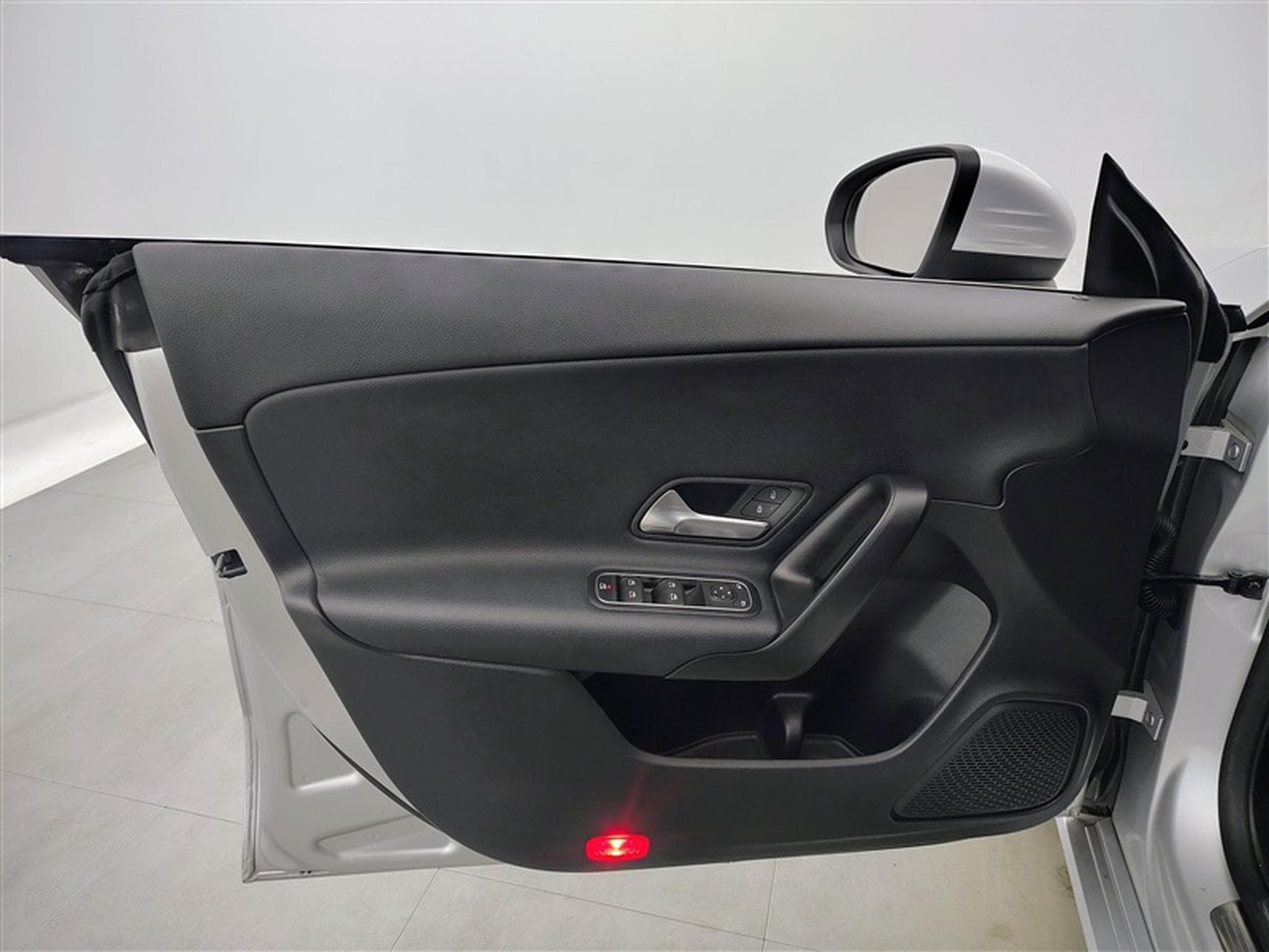Mercedes CLA 180 ShootingBreak CLA 180 d 7G-Tronic Business NAVI / CAMERA (2022) - Photo 17