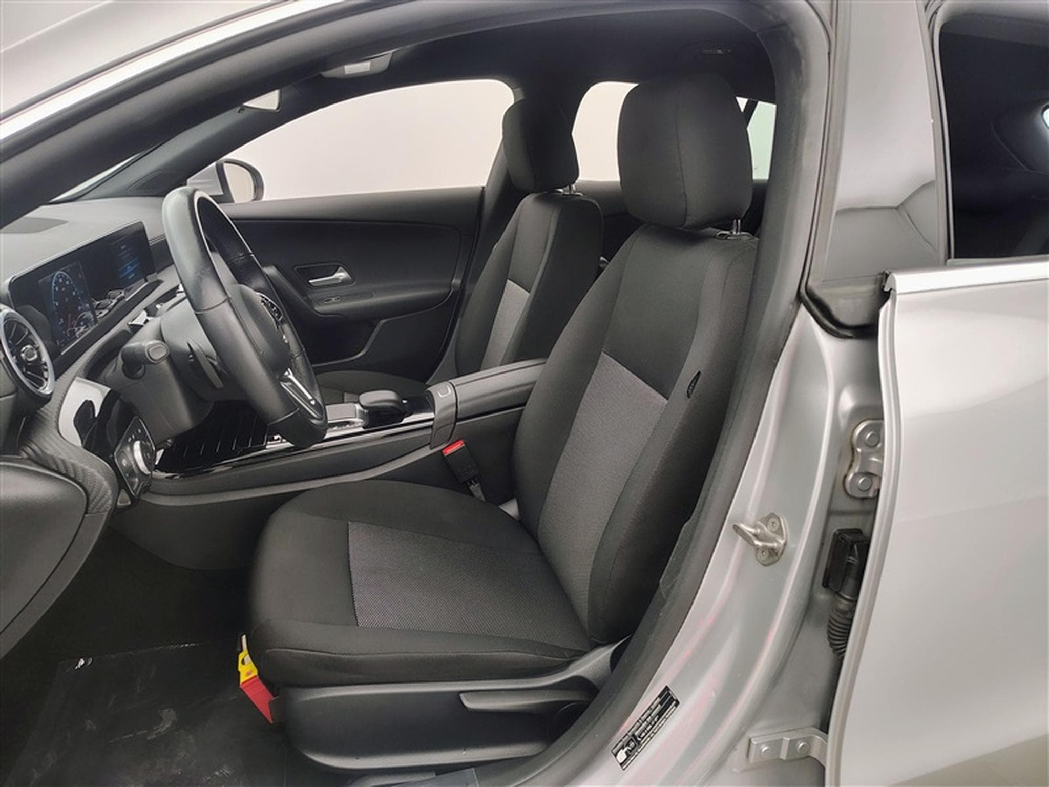 Mercedes CLA 180 ShootingBreak CLA 180 d 7G-Tronic Business NAVI / CAMERA (2022) - Photo 7