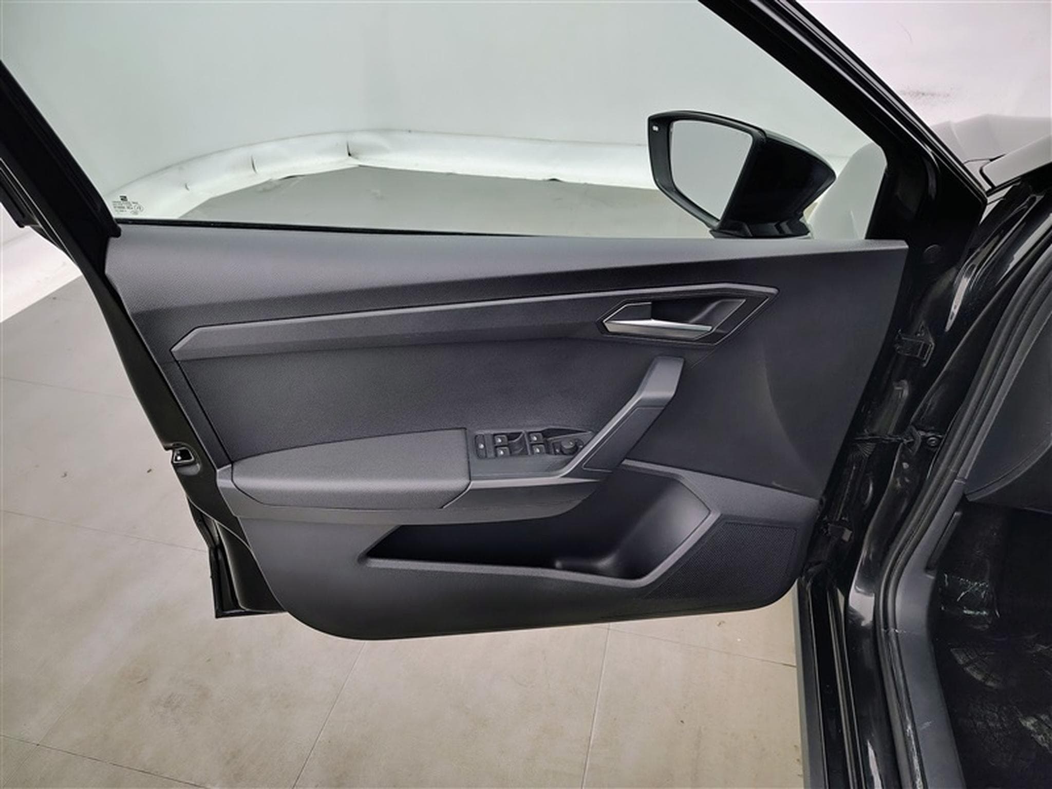 Seat Arona 1.0 TSI Move! DSG CARPLAY / PDC / ALU (2023) - Photo 16