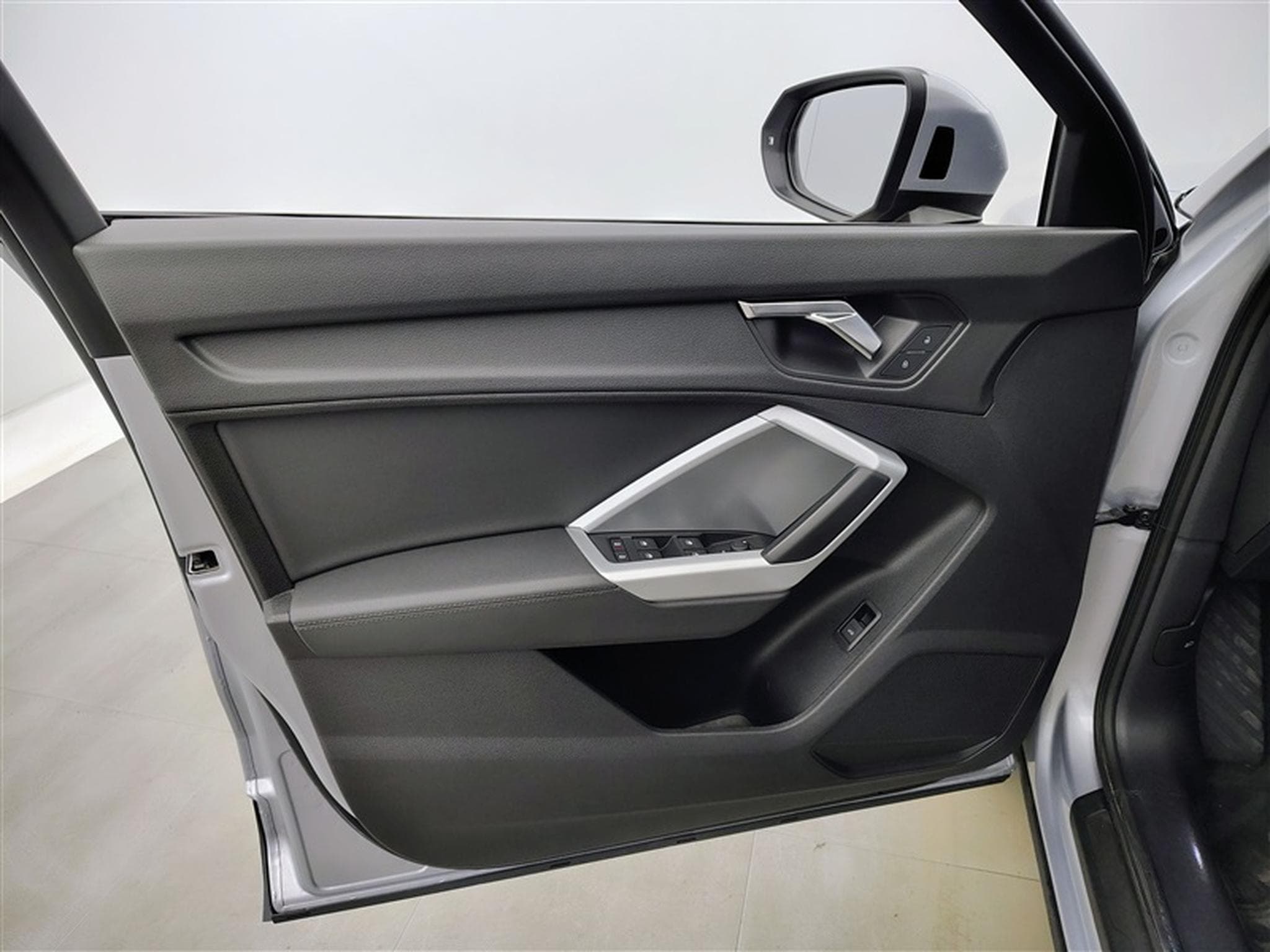 Audi Q3 35 TFSI Business Edition S.Tronic CUIR/NAVI/LED/JA17 (2022) - Photo 15