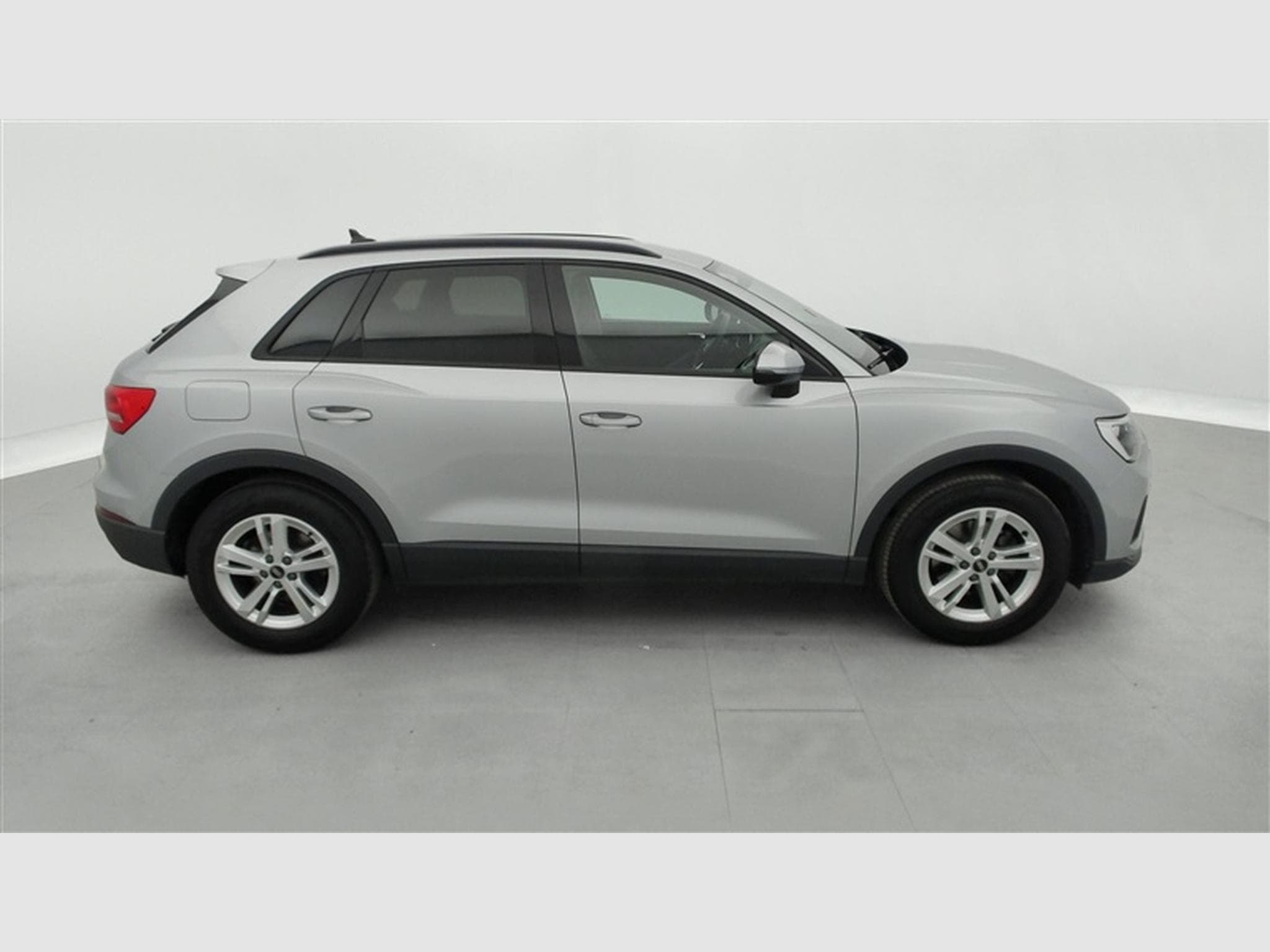 Audi Q3 35 TFSI Business Edition S.Tronic CUIR/NAVI/LED/JA17 (2022) - Photo 23