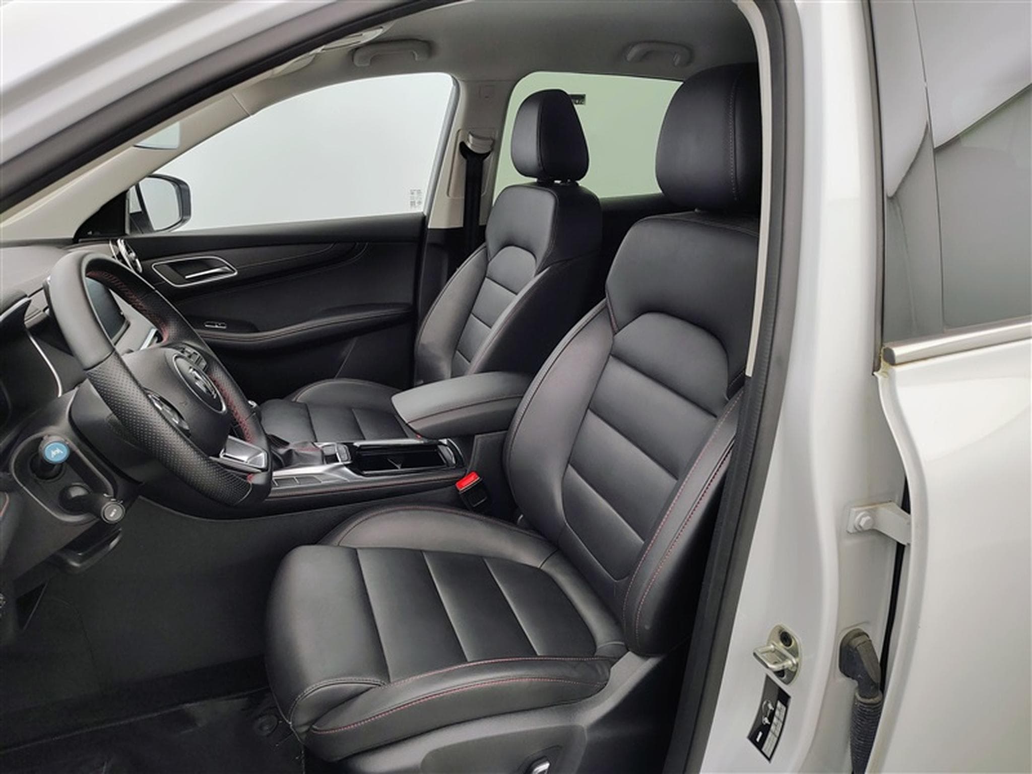 MG HS Facelift 1.5 T-GDi 160cv Comfort NAVI / FULL LED / CUIR (2024) - Foto 7