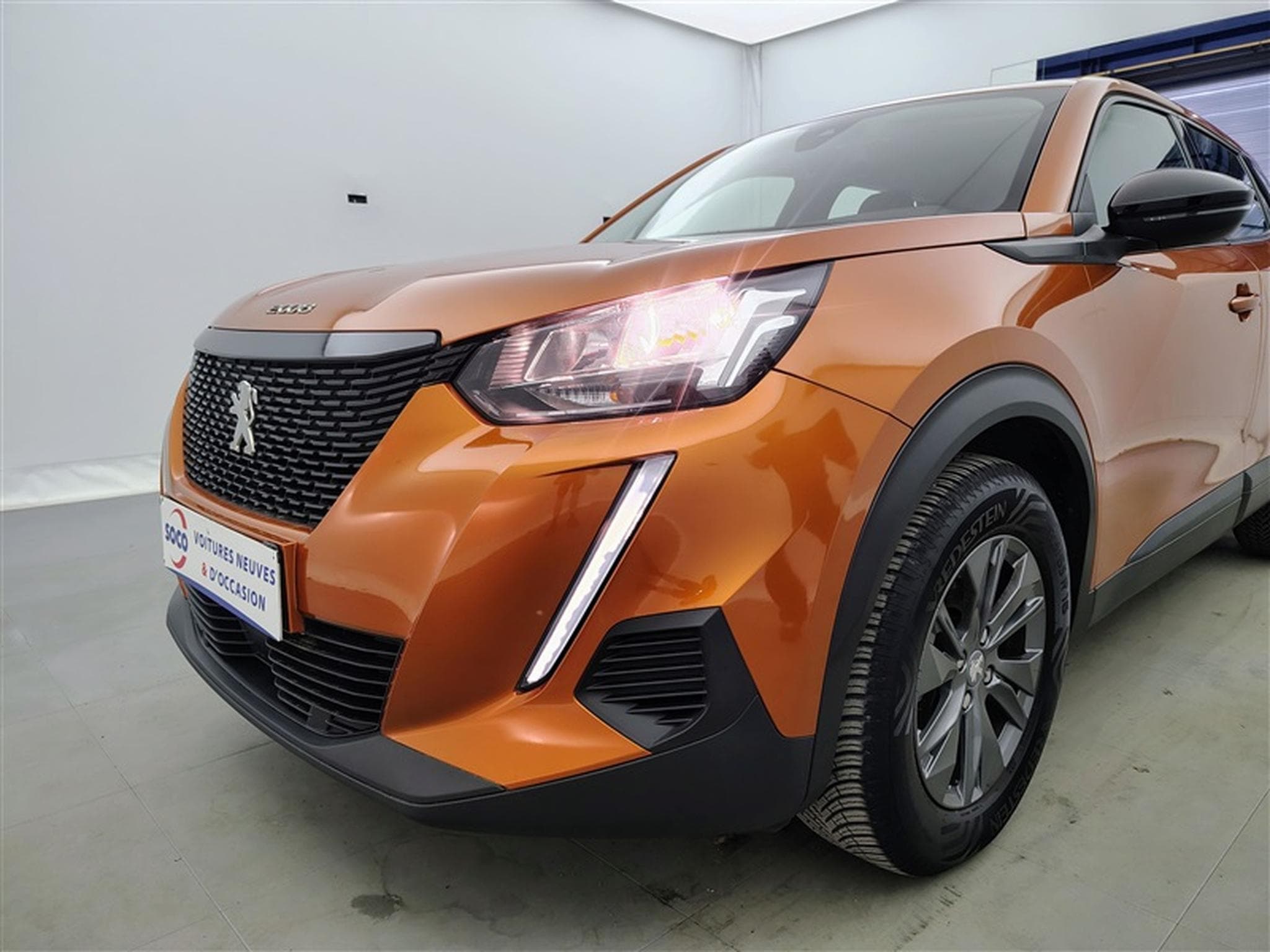 Peugeot 2008 1.2 PureTech Active Pack NAVI/JA/PDC (2023) - Foto 15